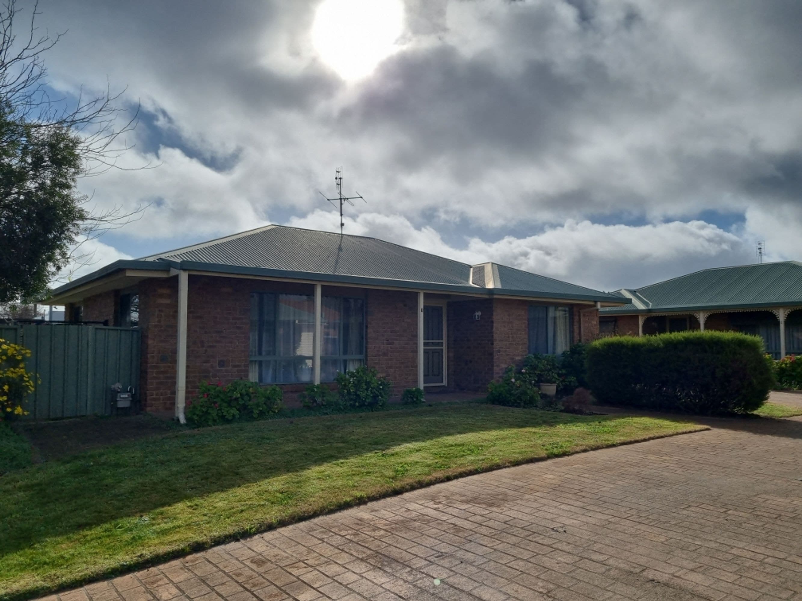 1/1 Magee Court, Horsham VIC 3400, Horsham - Thumbnail 2