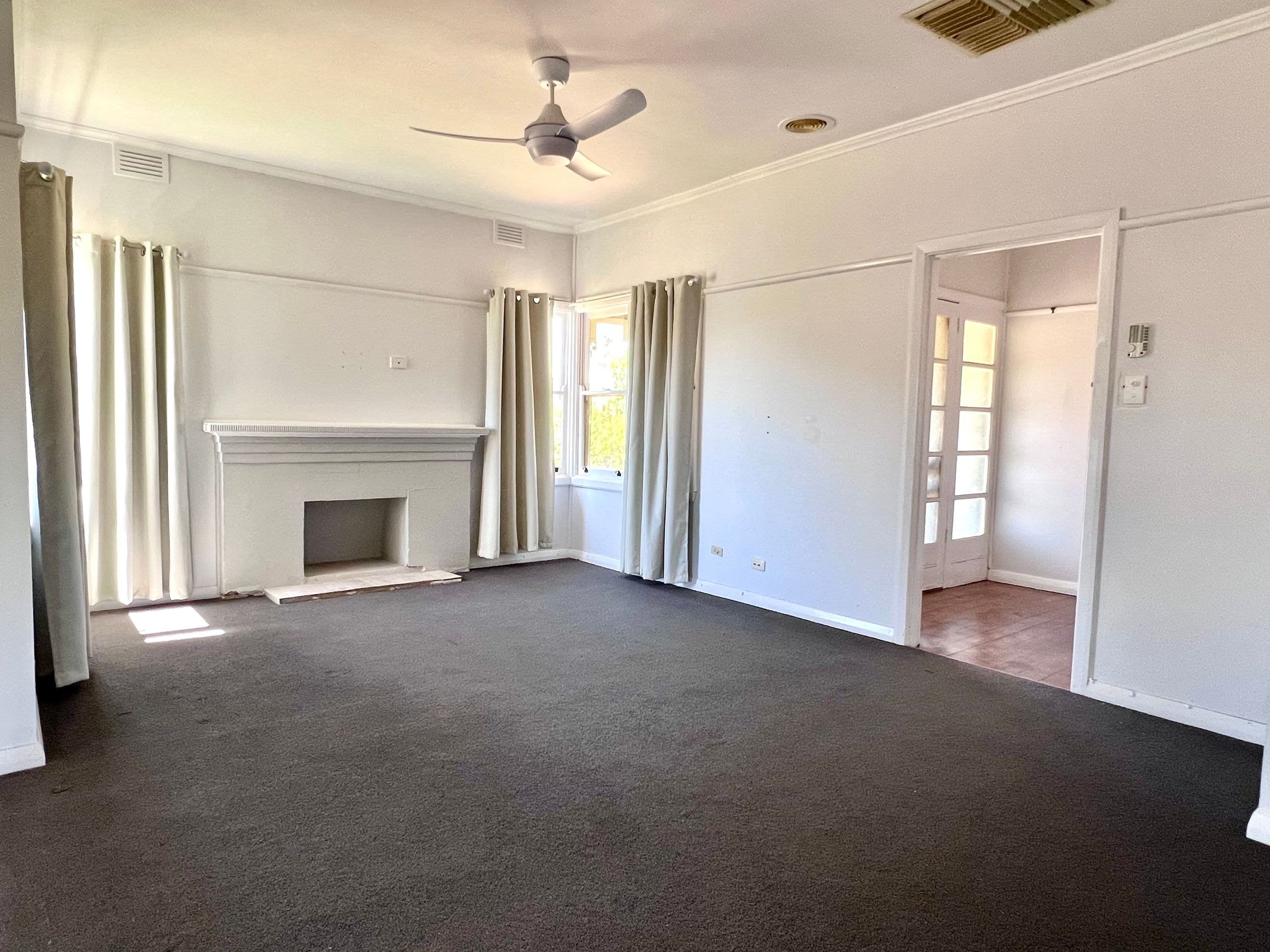 36 Tucker Street, Horsham, VIC 3400, Horsham - Thumbnail 2