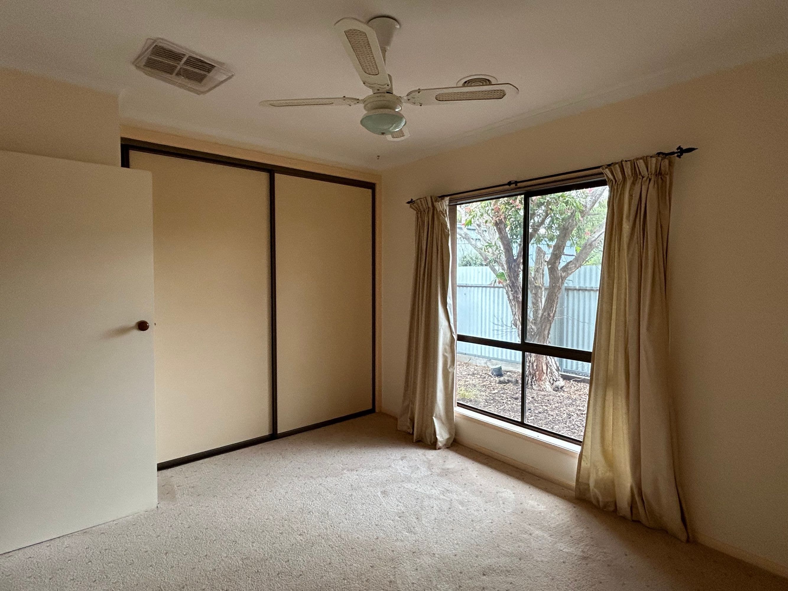 9 De Castella Drive, Horsham VIC 3400, Horsham - Thumbnail 8