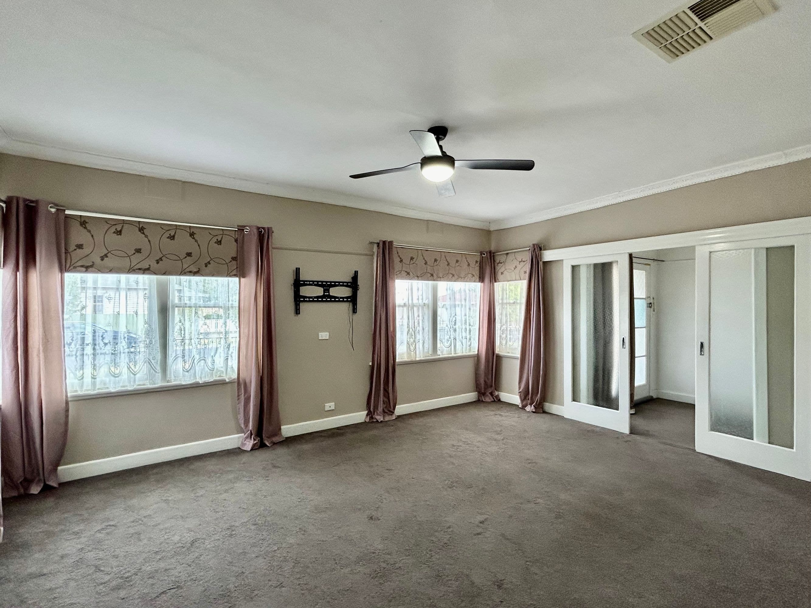 38 Stewart Street, Horsham VIC 3400, Horsham - Thumbnail 2