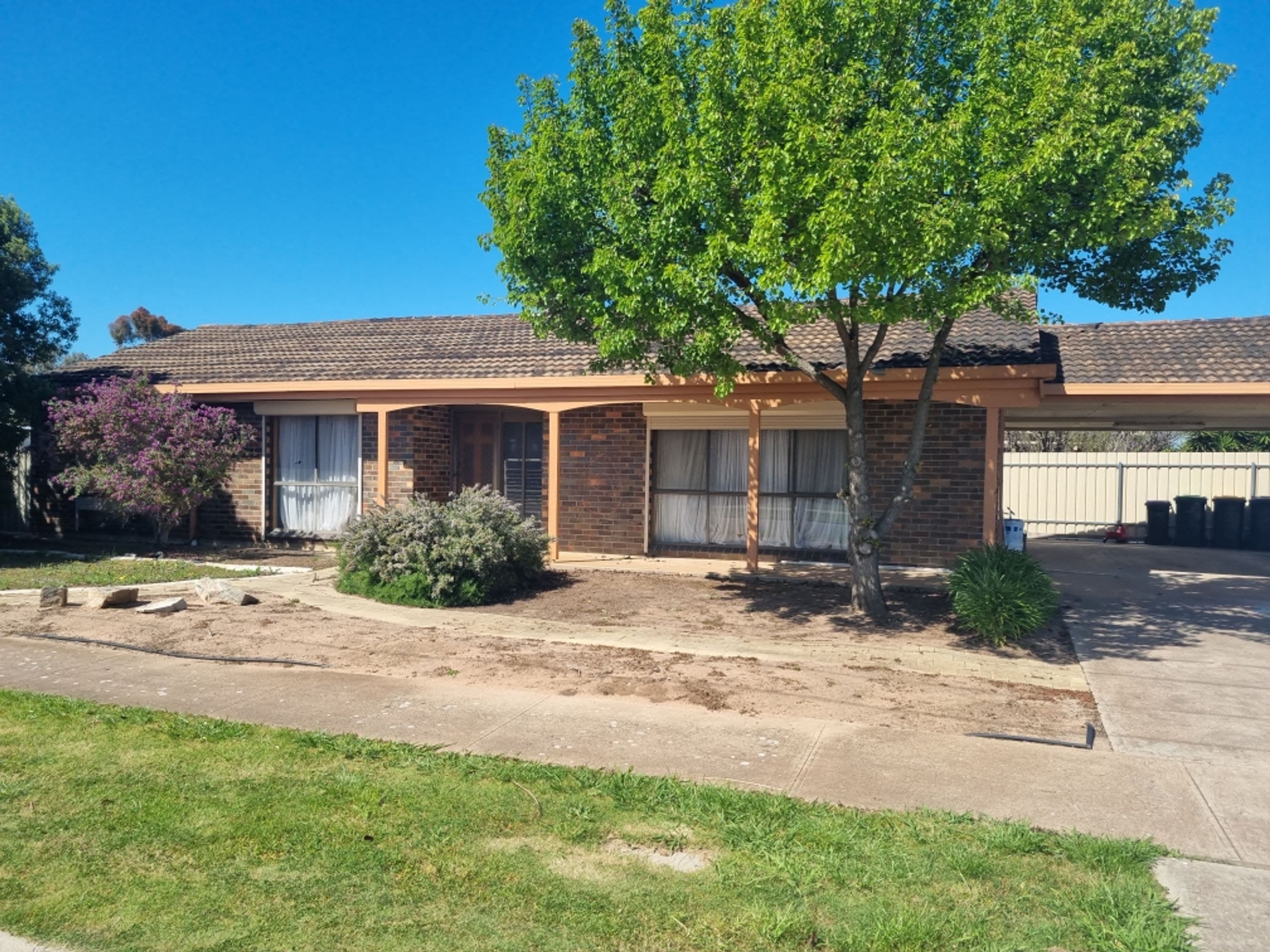 9 Carter Street, Horsham VIC 3400, Horsham - Image 1