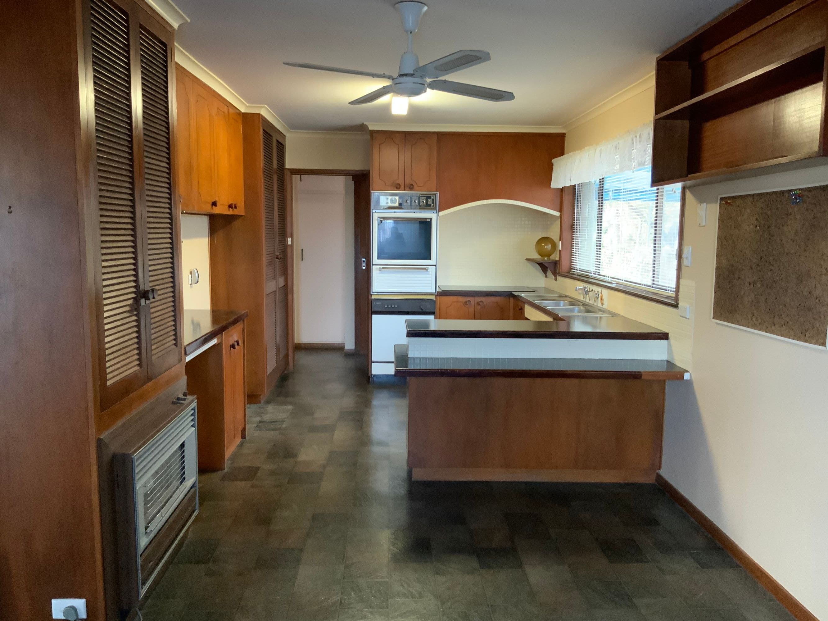 12 Dougherty Street, Horsham VIC 3400, Horsham - Thumbnail 3