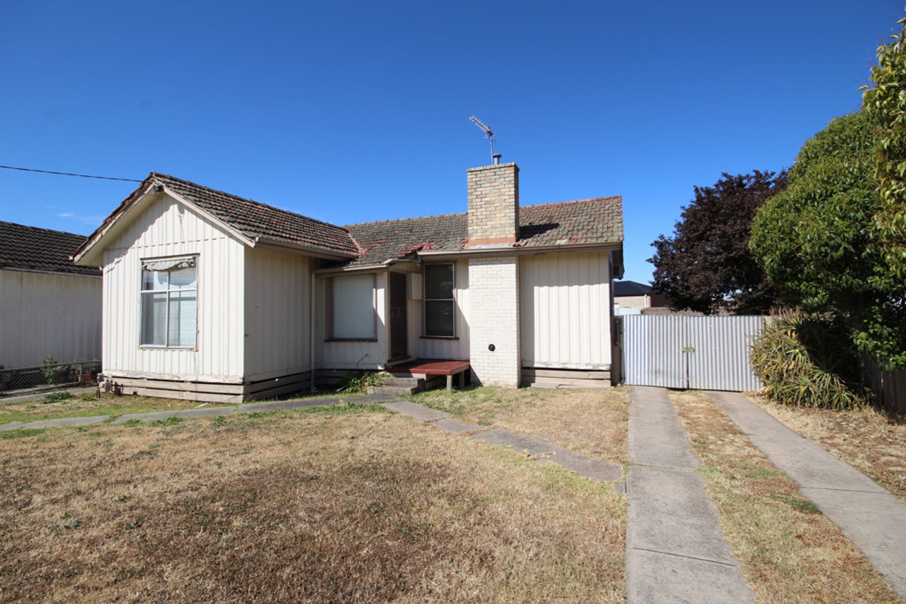 14 Elizabeth Street, Horsham VIC 3400, Horsham - Image 1