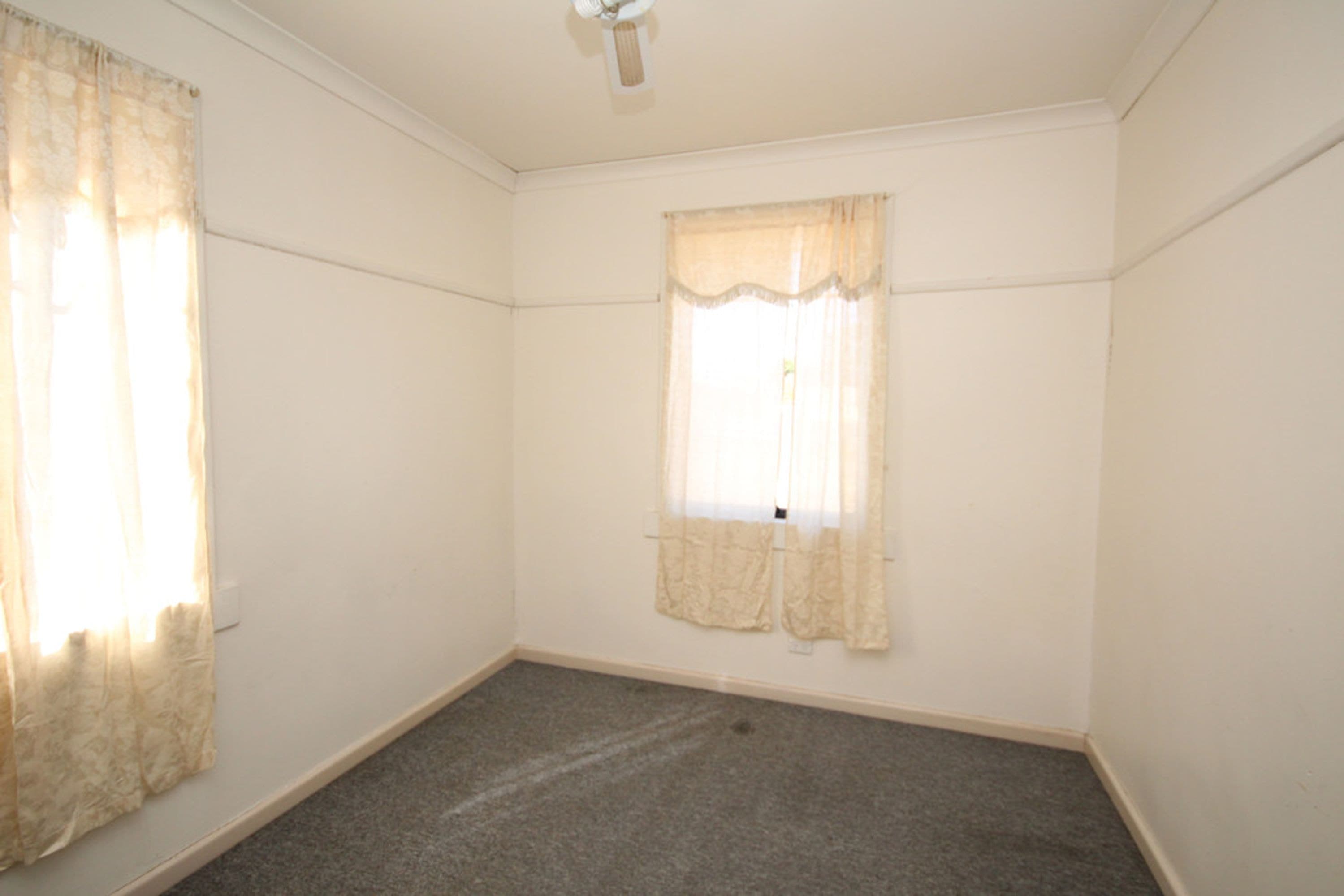 14 Elizabeth Street, Horsham VIC 3400, Horsham - Thumbnail 4