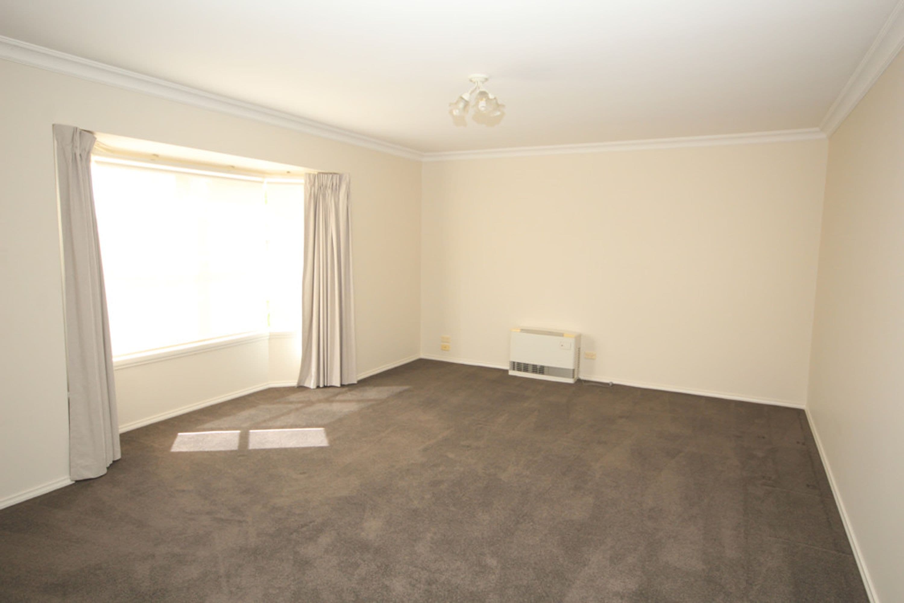 12 Magee Court, Horsham VIC 3400, Horsham - Thumbnail 2