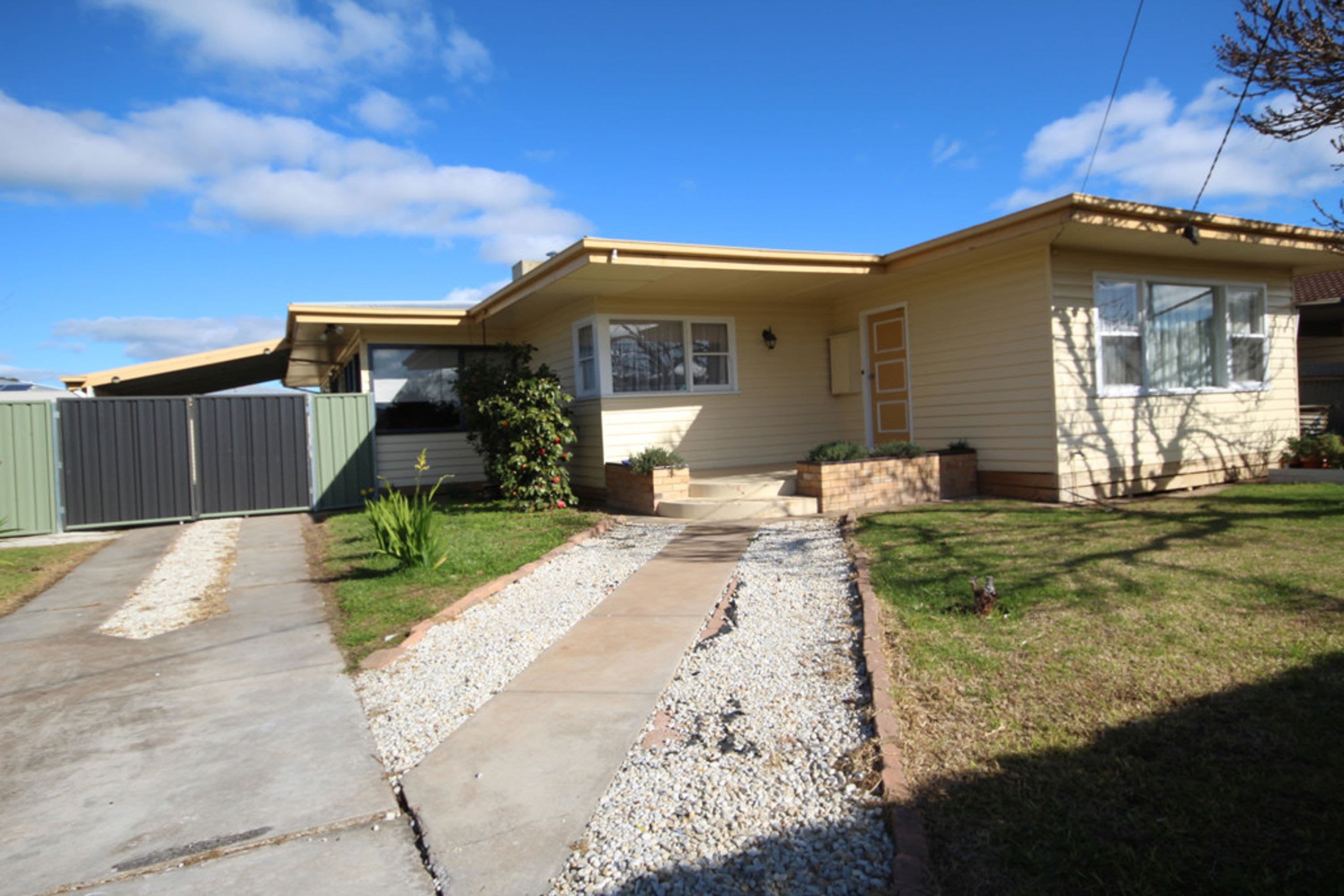 22 Gillespie Street, Horsham VIC 3400, Horsham - Image 1