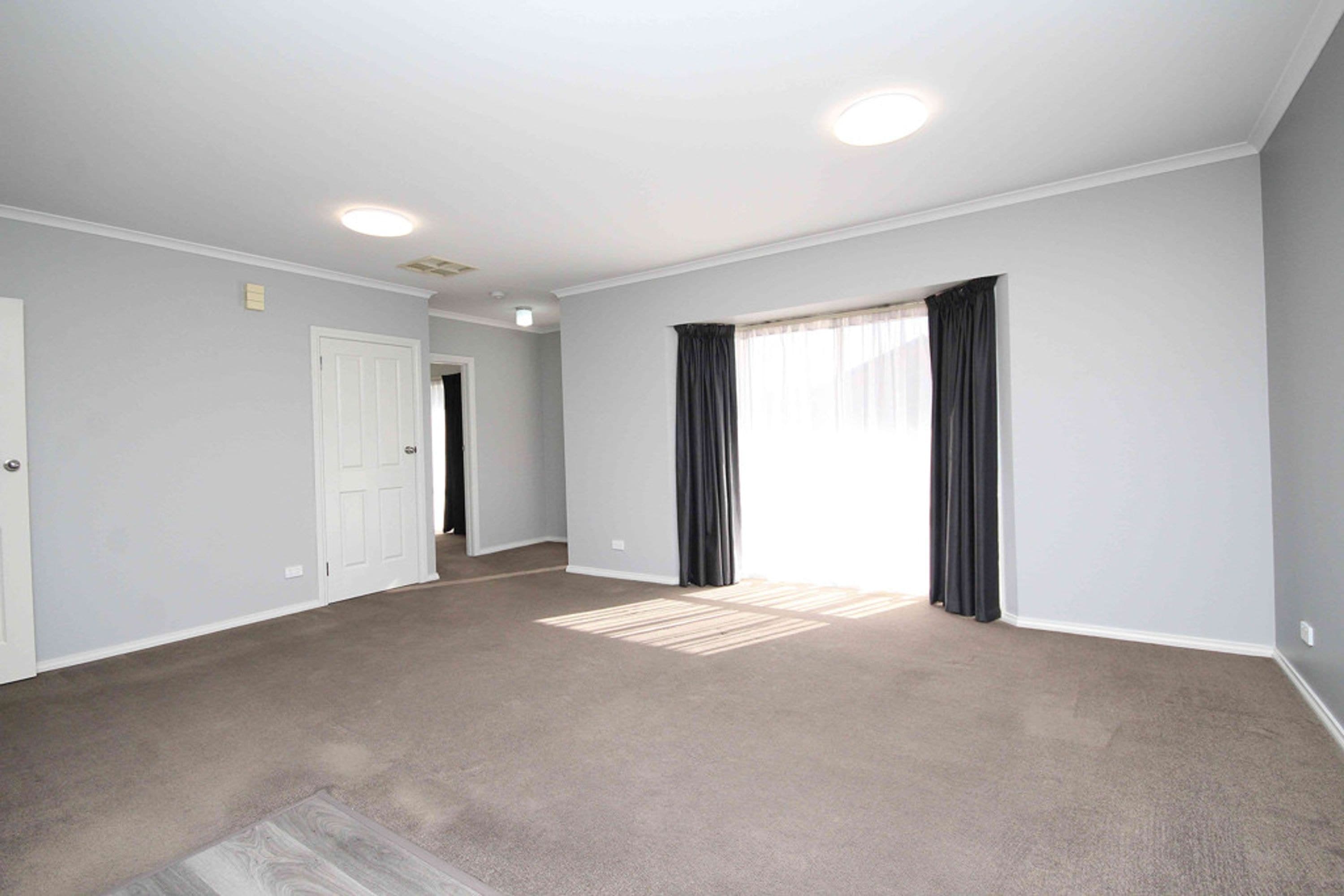 2/2 Windsor Crescent, Horsham VIC 3400, Horsham - Thumbnail 2