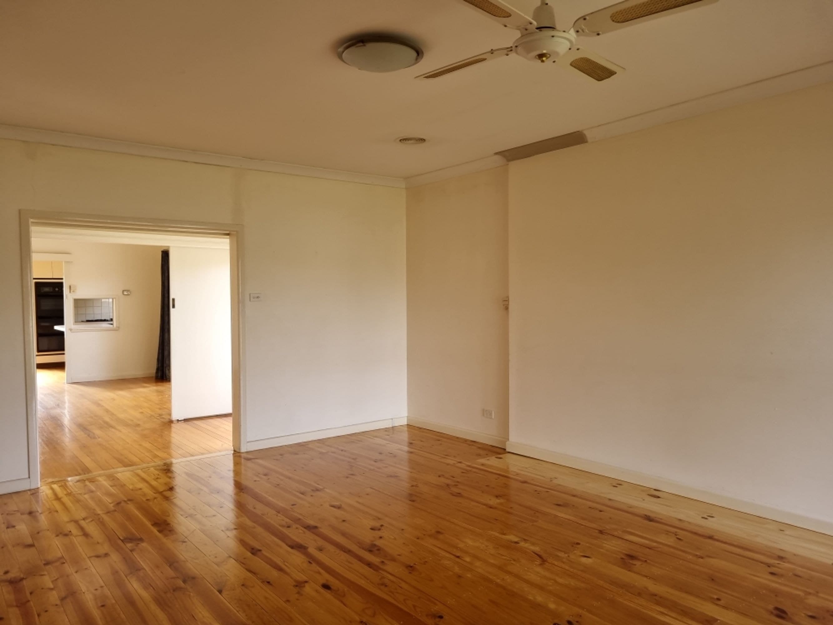 30 Tucker Street, Horsham VIC 3400, Horsham - Thumbnail 3