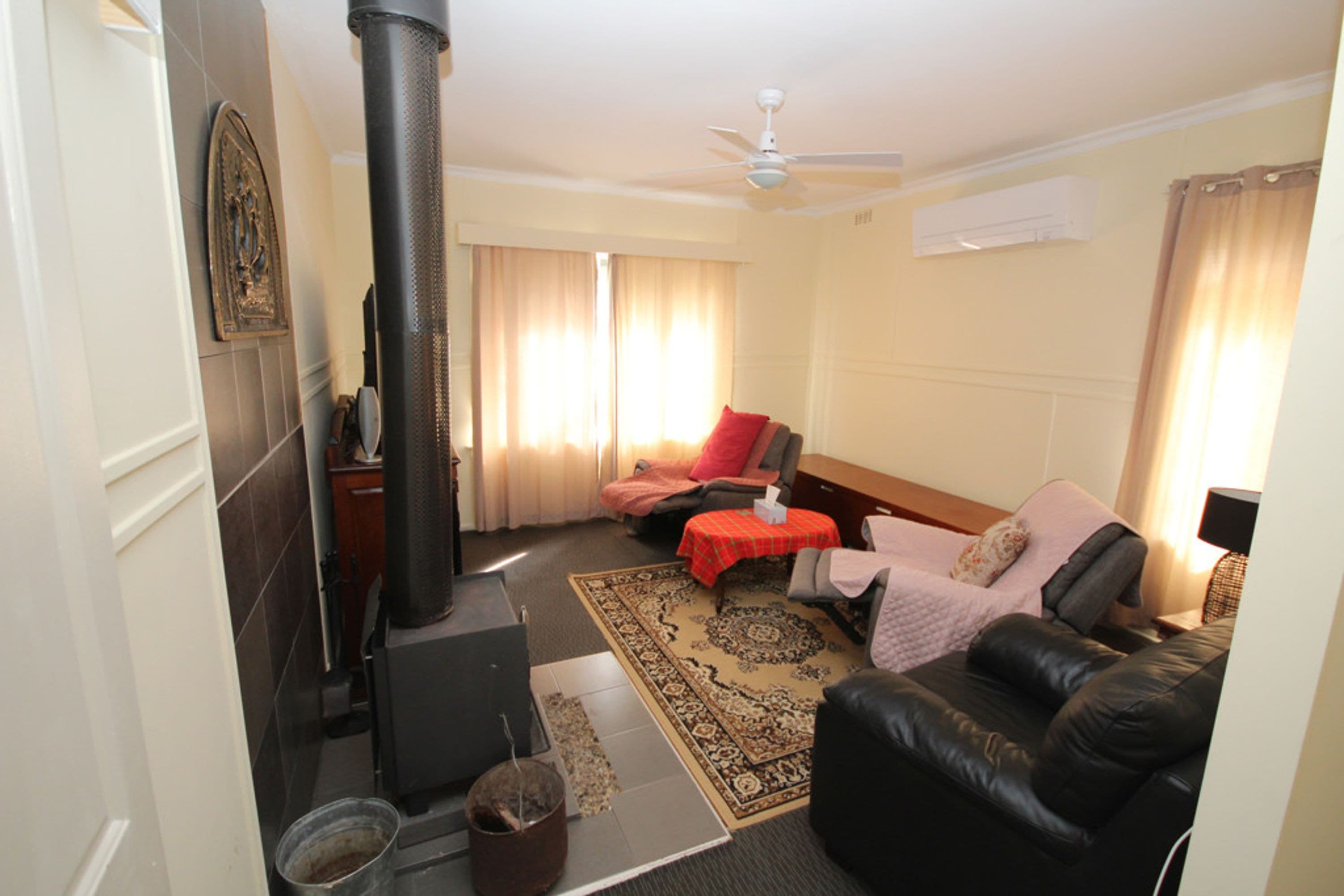 15 Anna Street, Dimboola VIC 3414, Dimboola - Thumbnail 3