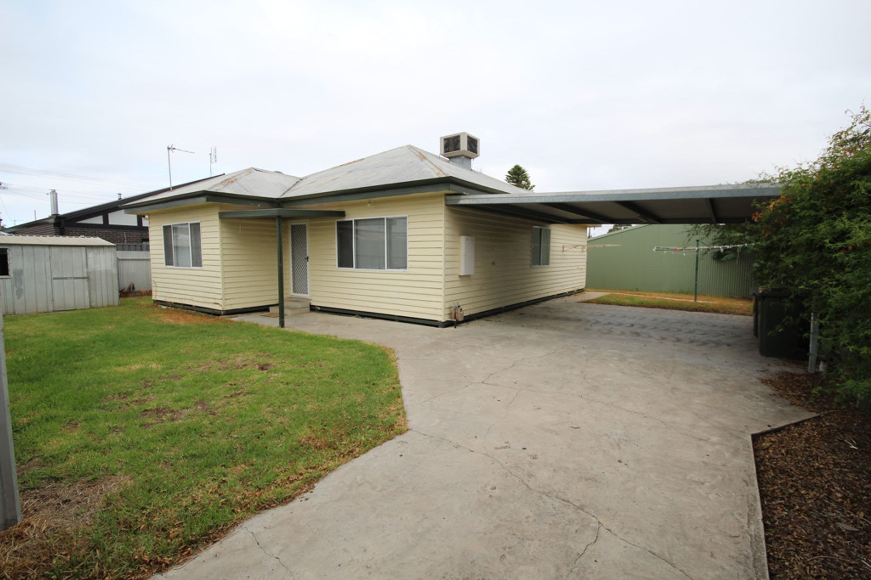 2/3 Stewart Street, Horsham VIC 3400, Horsham - Image 1