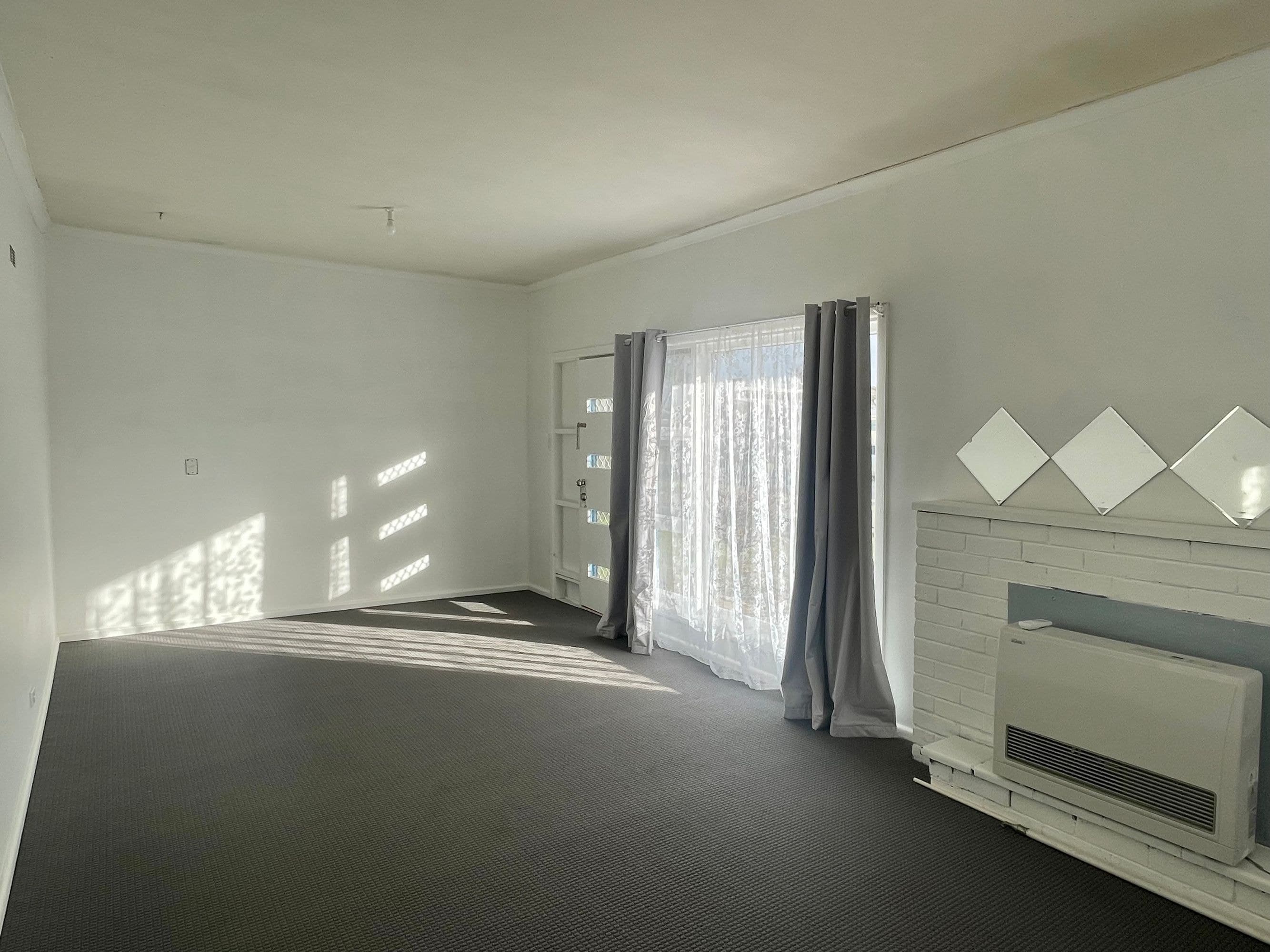 2 Winifred Street, Horsham VIC 3400, Horsham - Thumbnail 2