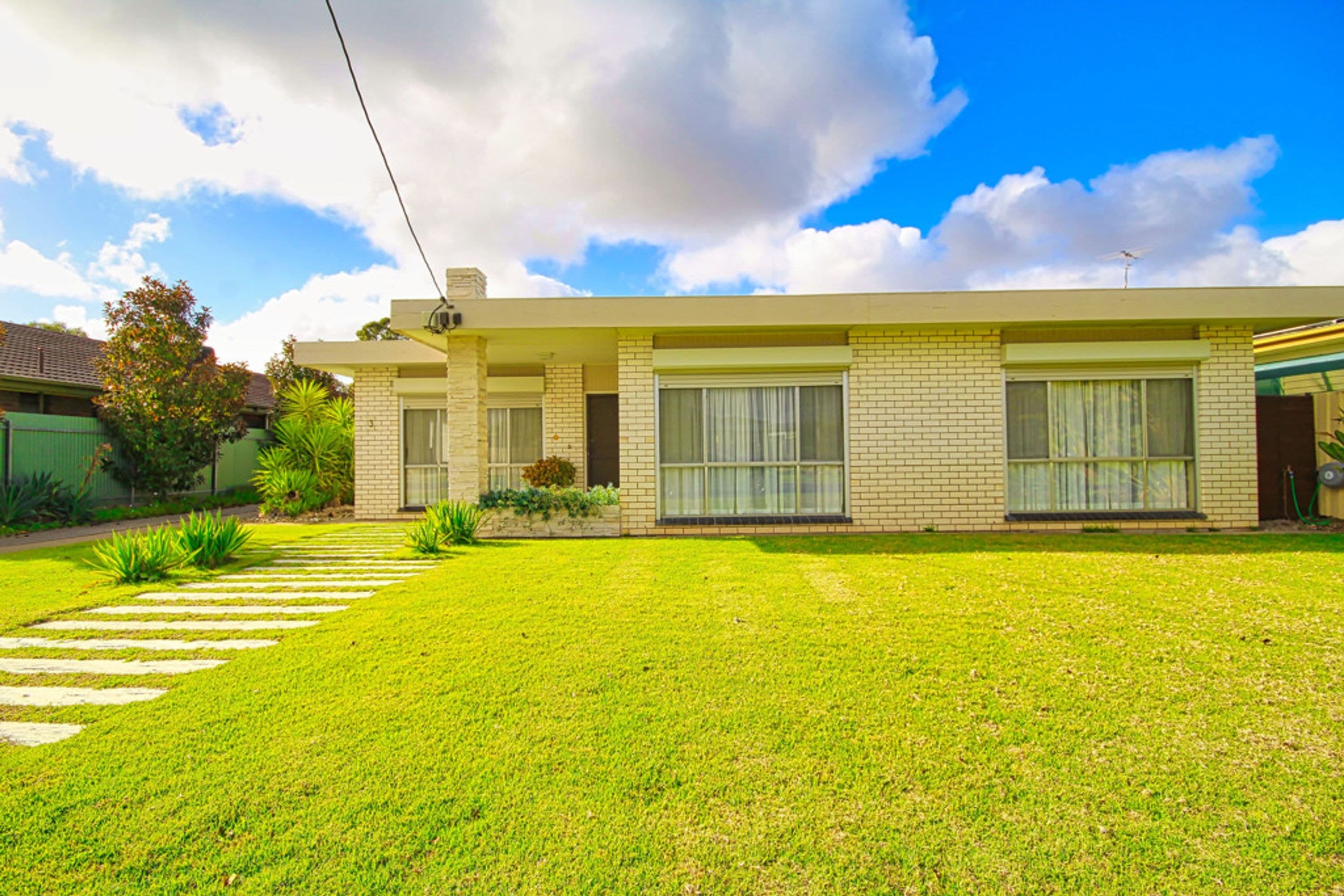 3 Carr Street, Horsham VIC 3400, Horsham - Image 1