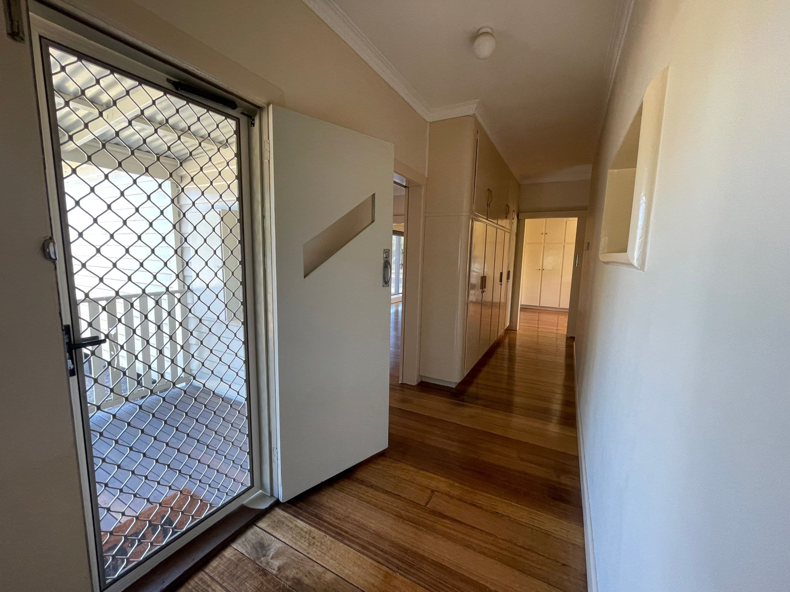 8A Sunnyside Avenue, Horsham VIC 3400, Horsham - Thumbnail 2