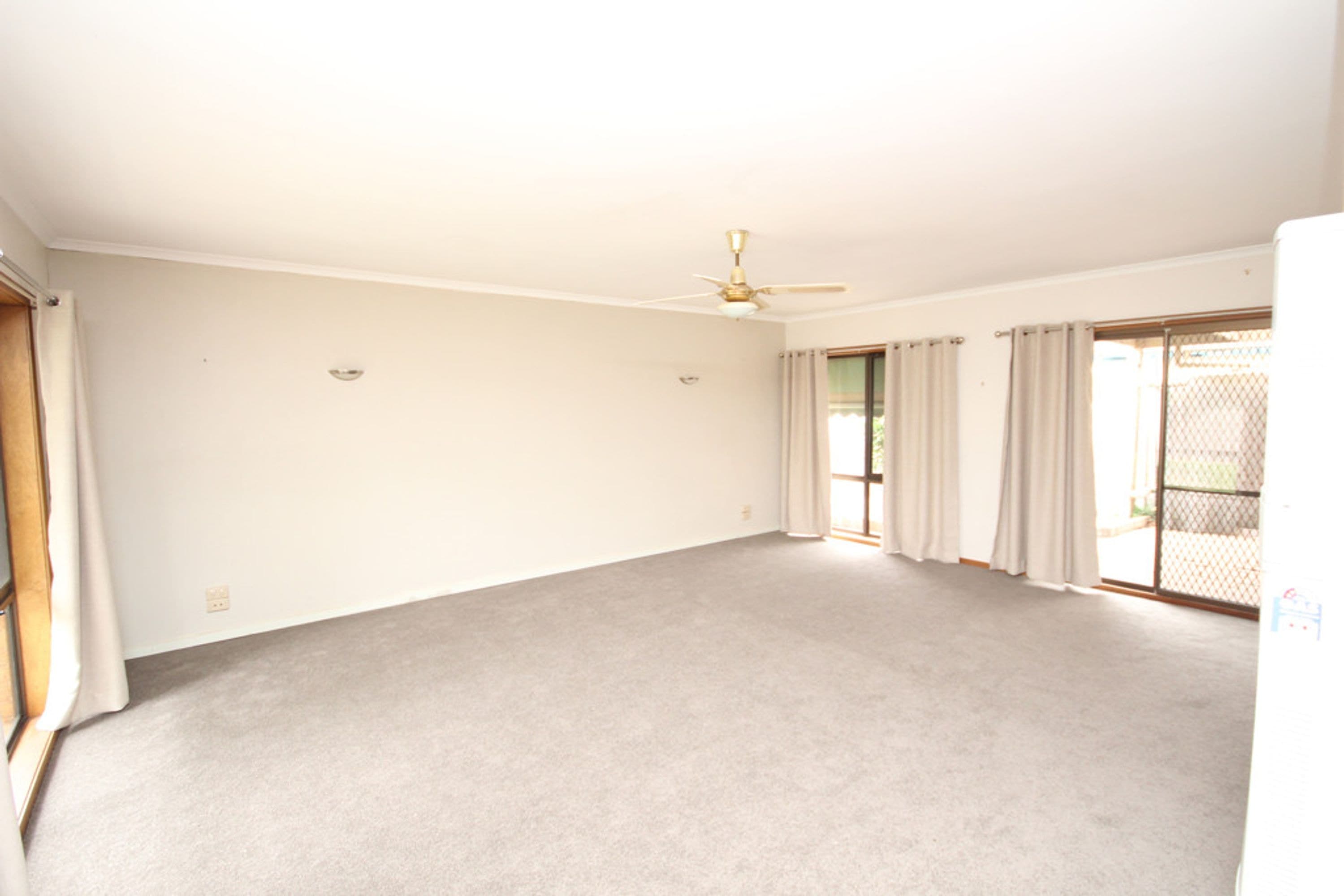 10 Dougherty Street, Horsham VIC 3400, Horsham - Thumbnail 2
