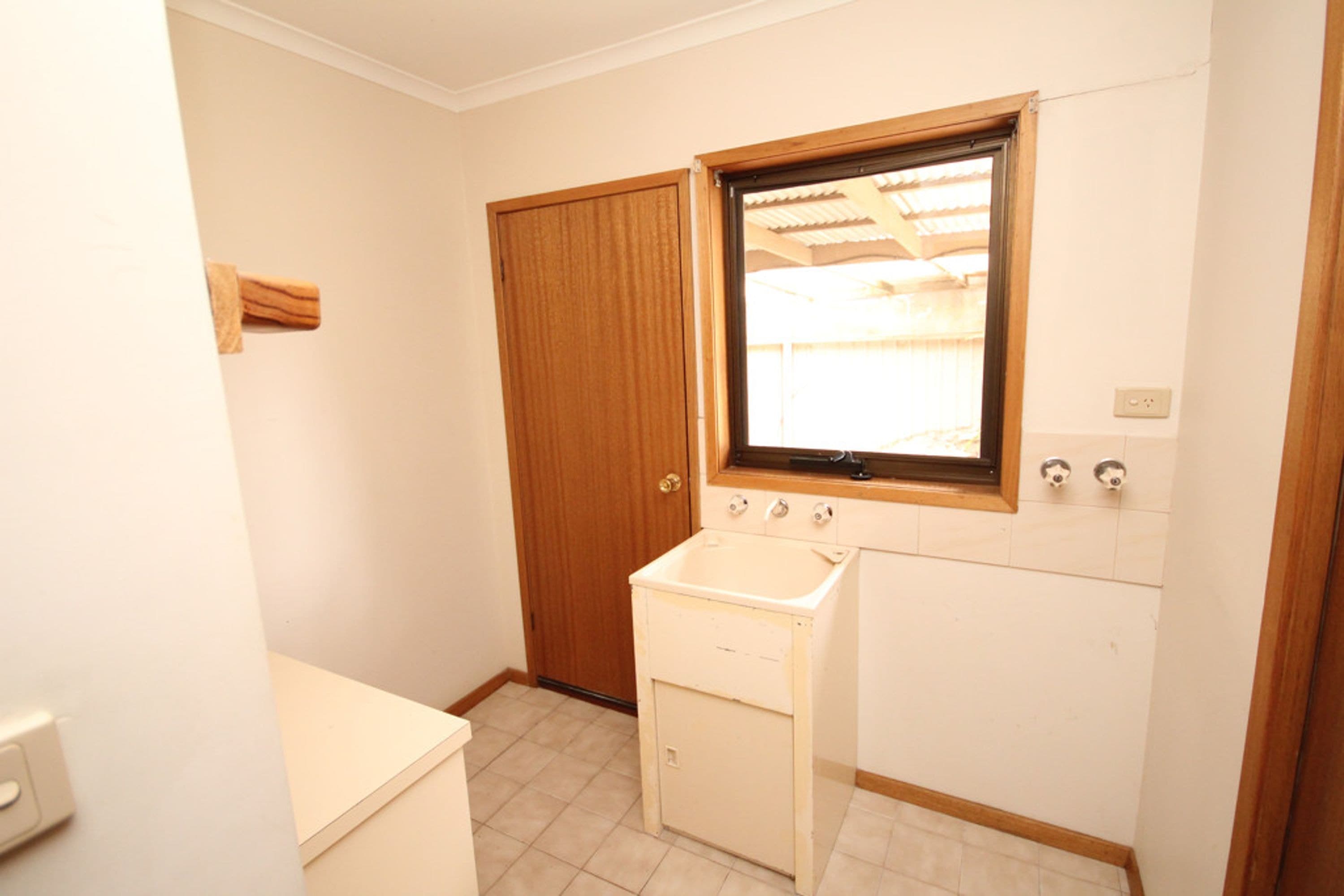 10 Dougherty Street, Horsham VIC 3400, Horsham - Thumbnail 8