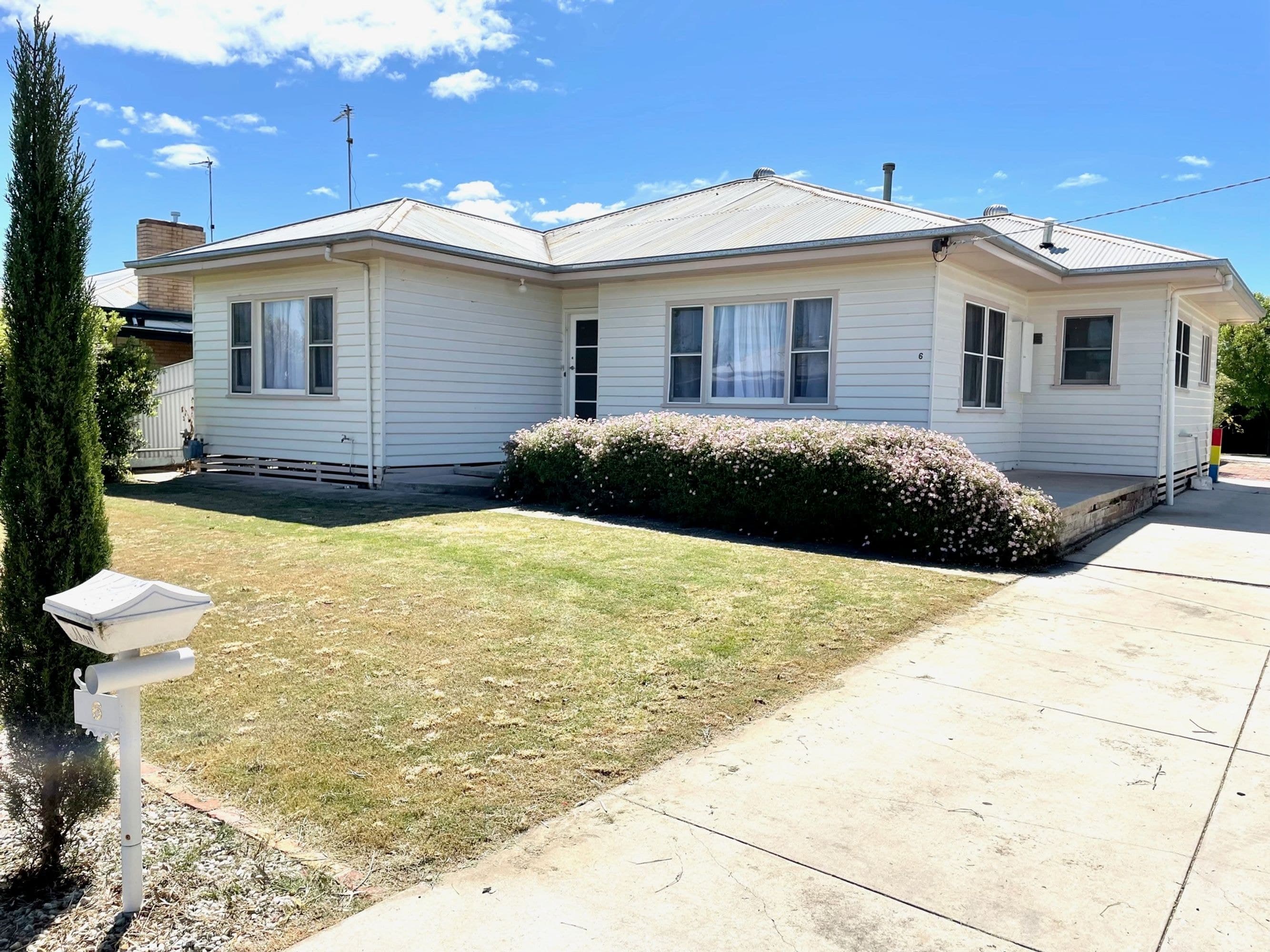 6 Ivy Street, Horsham VIC 3400, Horsham - Image 1