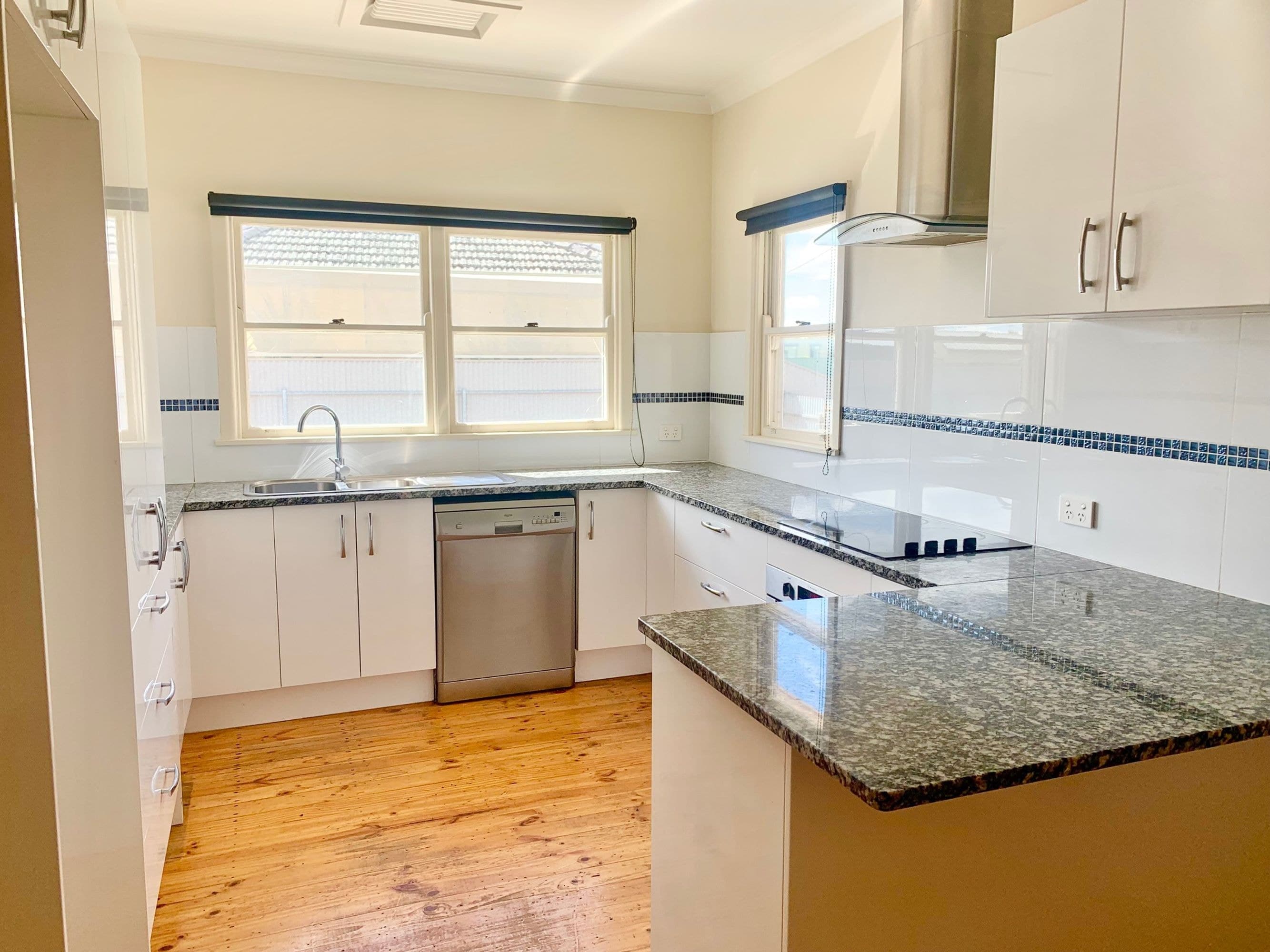 6 Ivy Street, Horsham VIC 3400, Horsham - Thumbnail 2