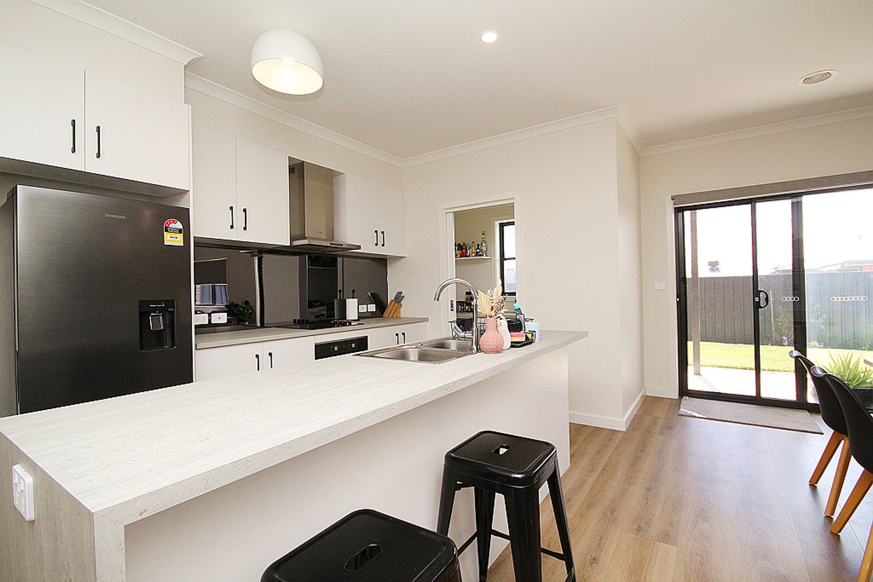 4 Luker Street, Horsham VIC 3400, Horsham - Thumbnail 2