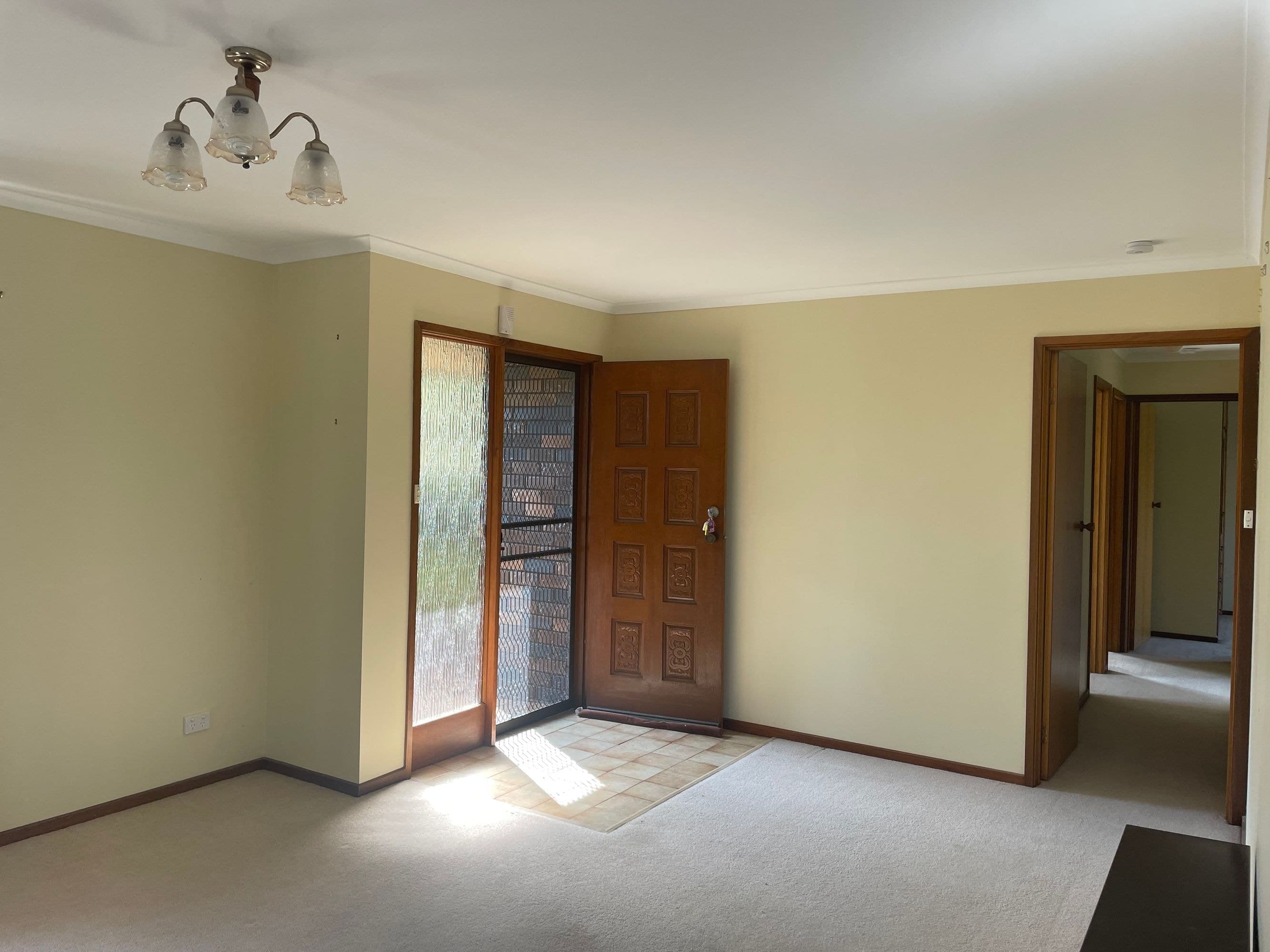 24 Windsor Crescent, Horsham VIC 3400, Horsham - Thumbnail 2