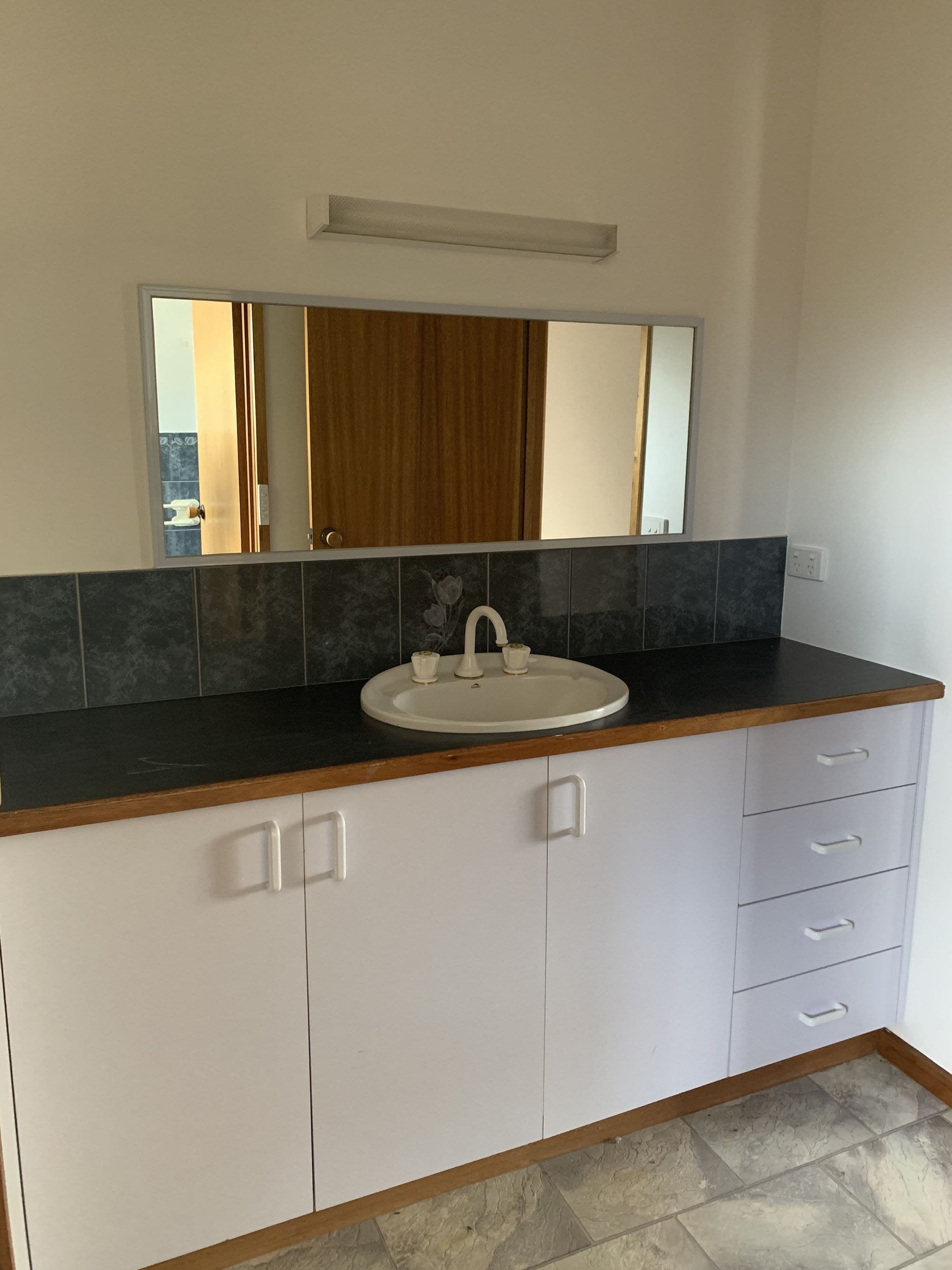 32 Mintern Crescent, Horsham VIC 3400, Horsham - Thumbnail 8