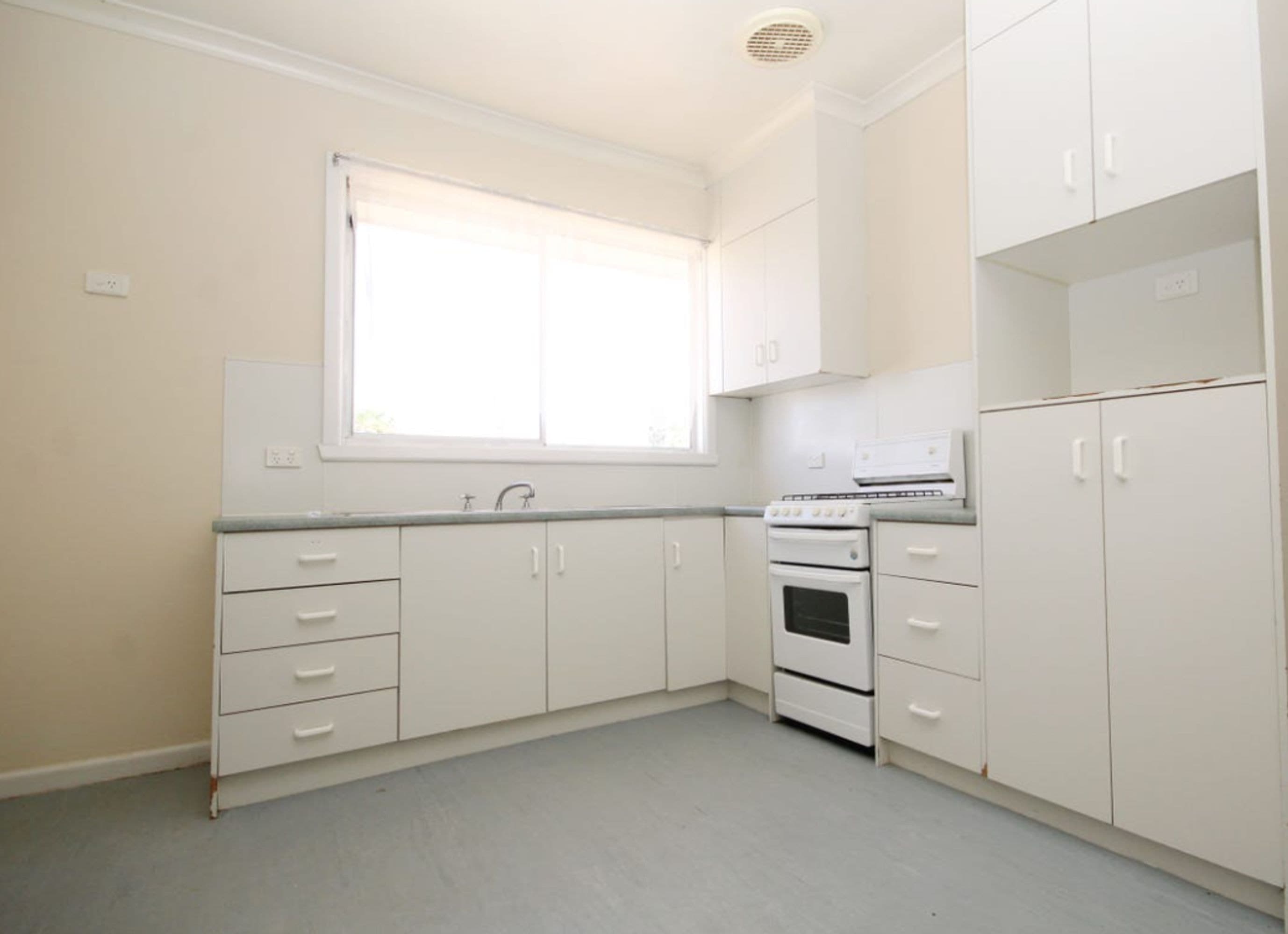 20 Elizabeth Street, Horsham VIC 3400, Horsham - Thumbnail 3