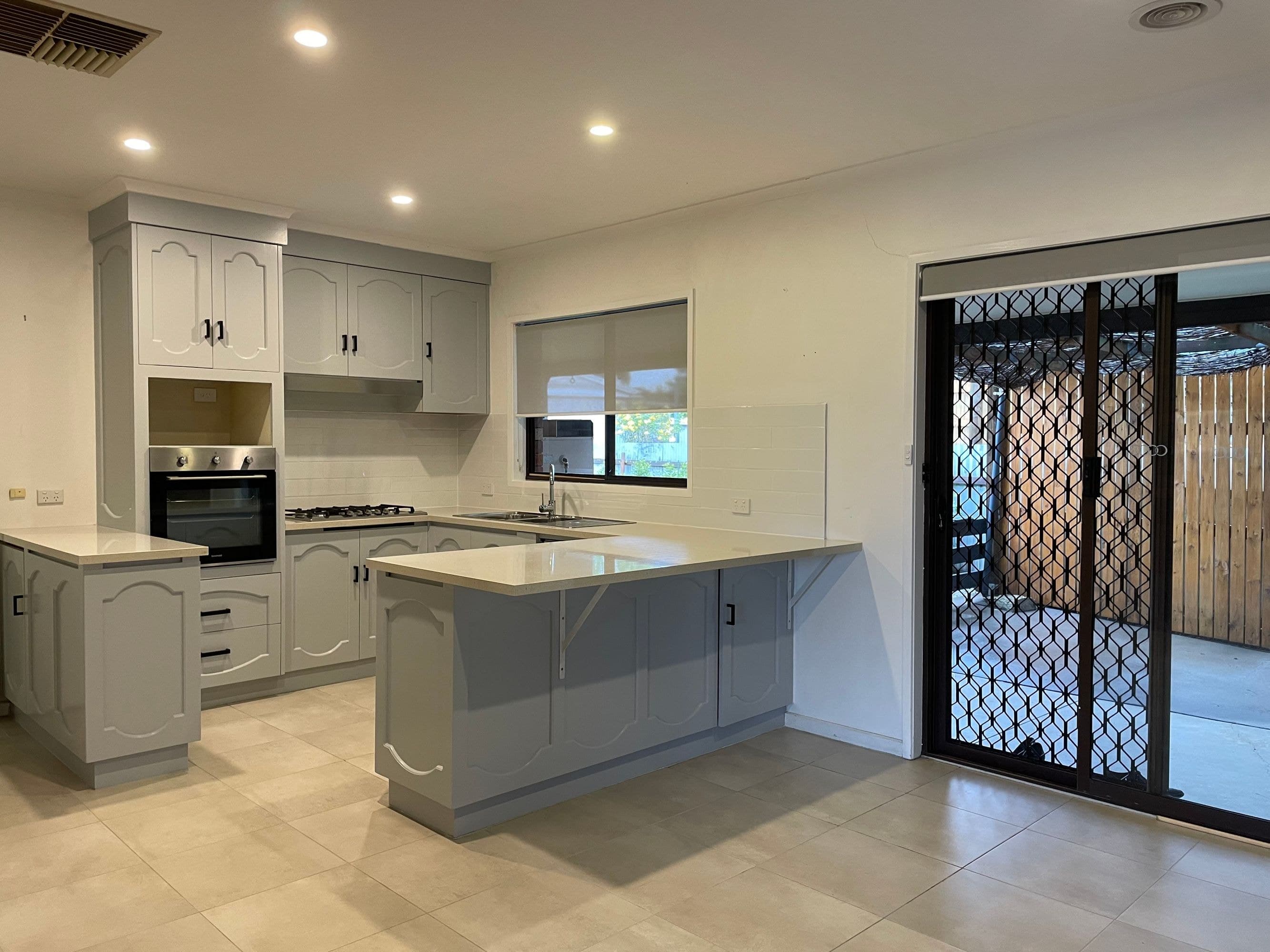 8 Windsor Crescent, Horsham VIC 3400, Horsham - Thumbnail 2