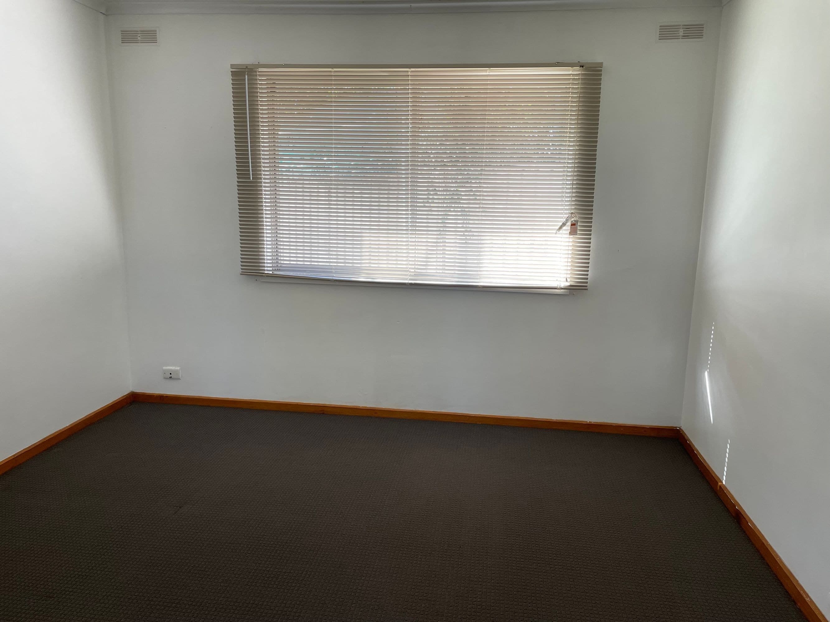 9 McMillan Court, Horsham VIC 3400, Horsham - Thumbnail 5