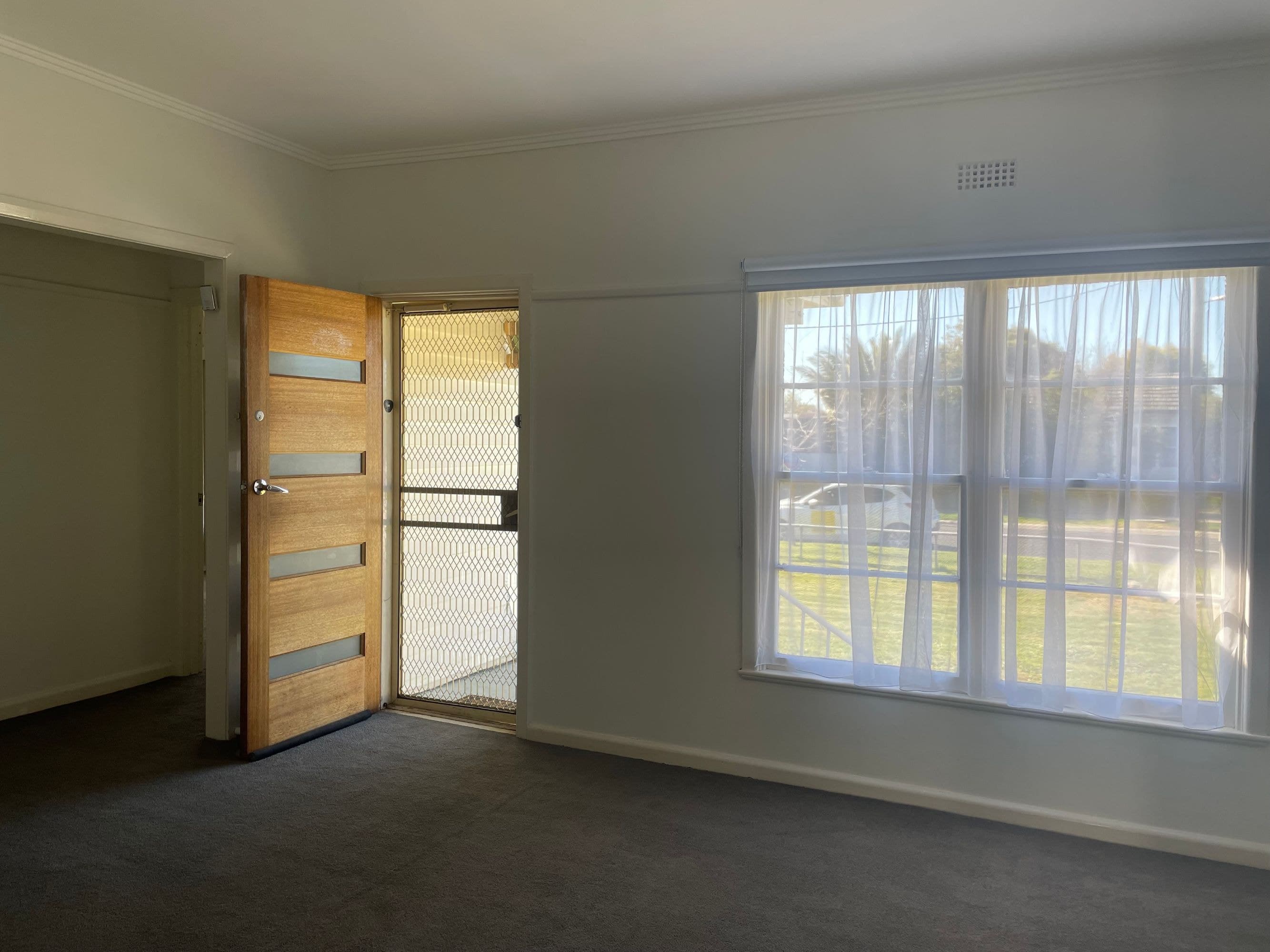 21 Philip Street, Horsham VIC 3400, Horsham - Thumbnail 2