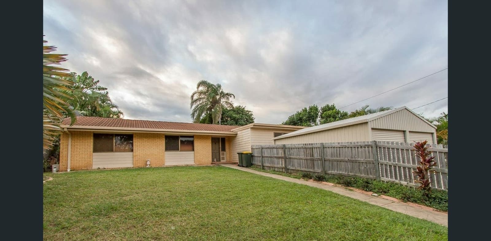 49 Aramac Drive,Clinton, Clinton - Image 1
