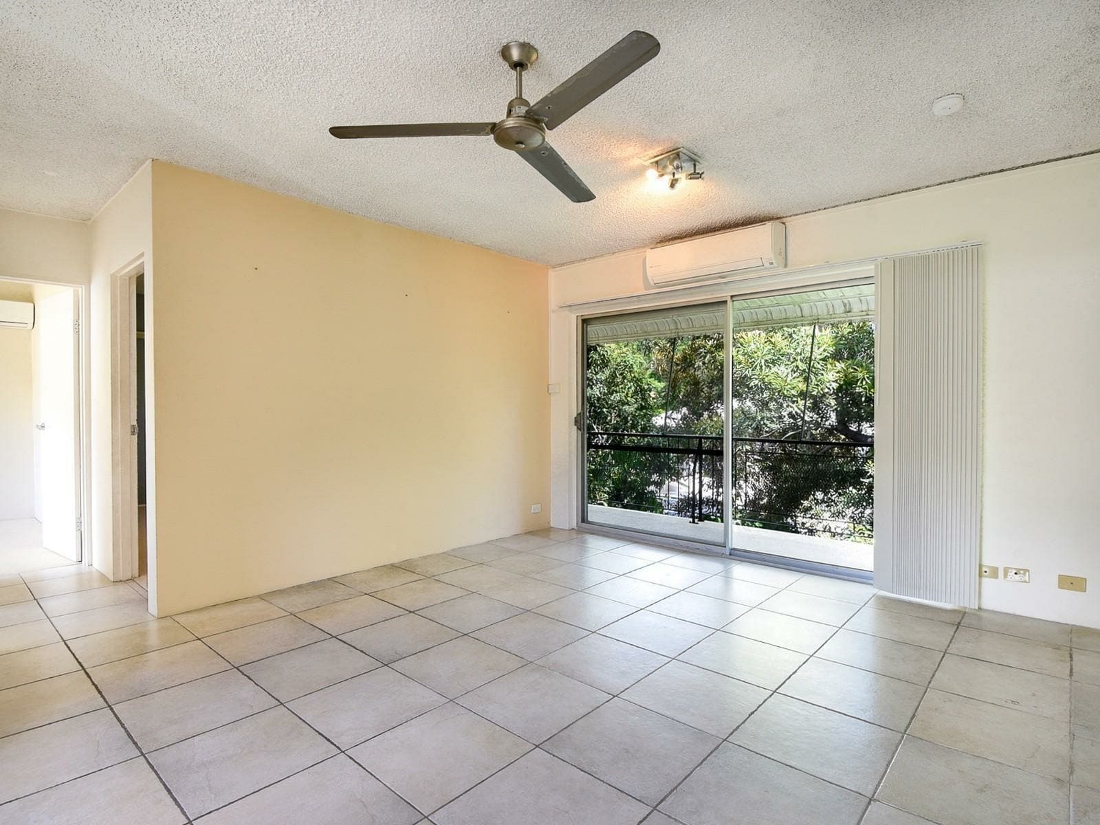 11/17 Stanton Terrace, NORTH WARD, North Ward - Thumbnail 2