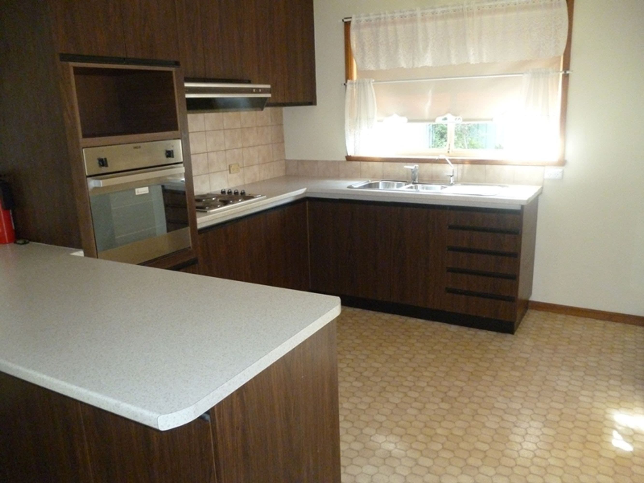 2/13 John Street, Horsham VIC 3400, Horsham - Thumbnail 2