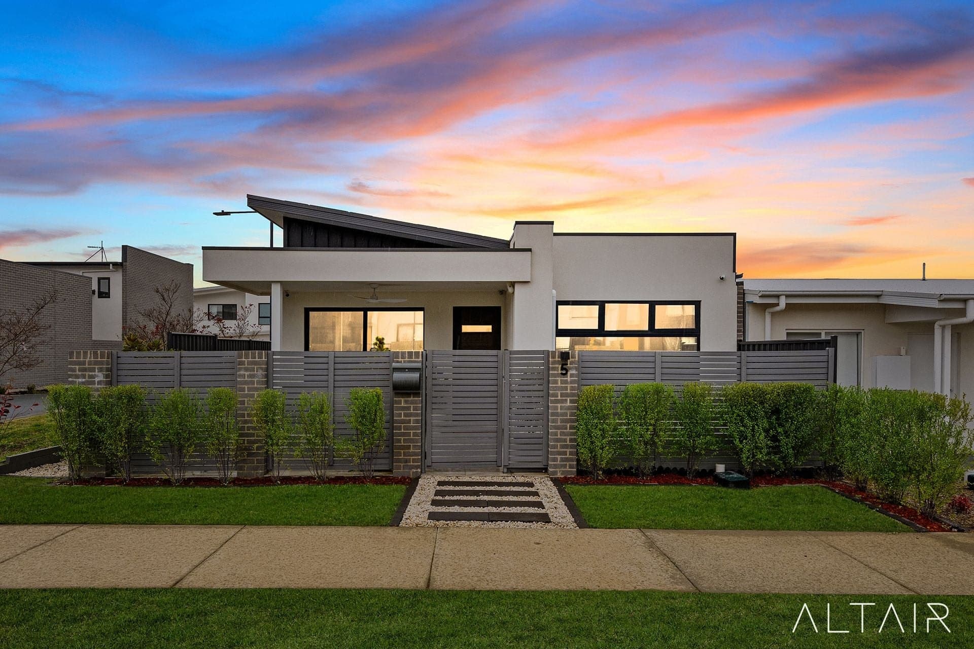 5 Maggie Scott Terrace, Whitlam, ACT, Whitlam - Thumbnail 2