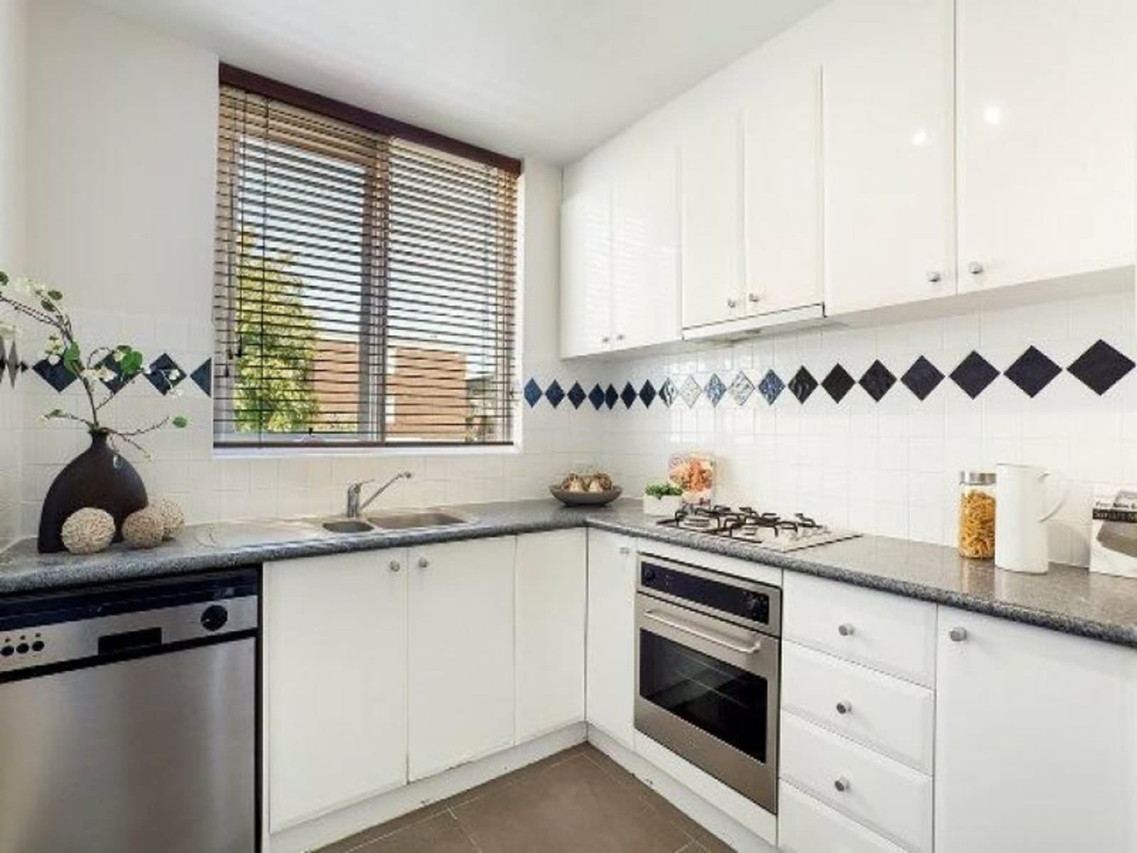 5/81 Alma Road, ST KILDA, St Kilda - Thumbnail 3