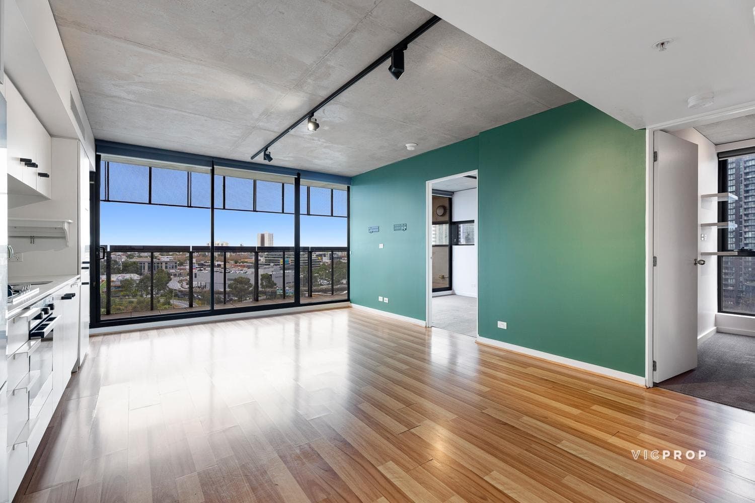 1108/152 Sturt Street, Southbank - Image 1