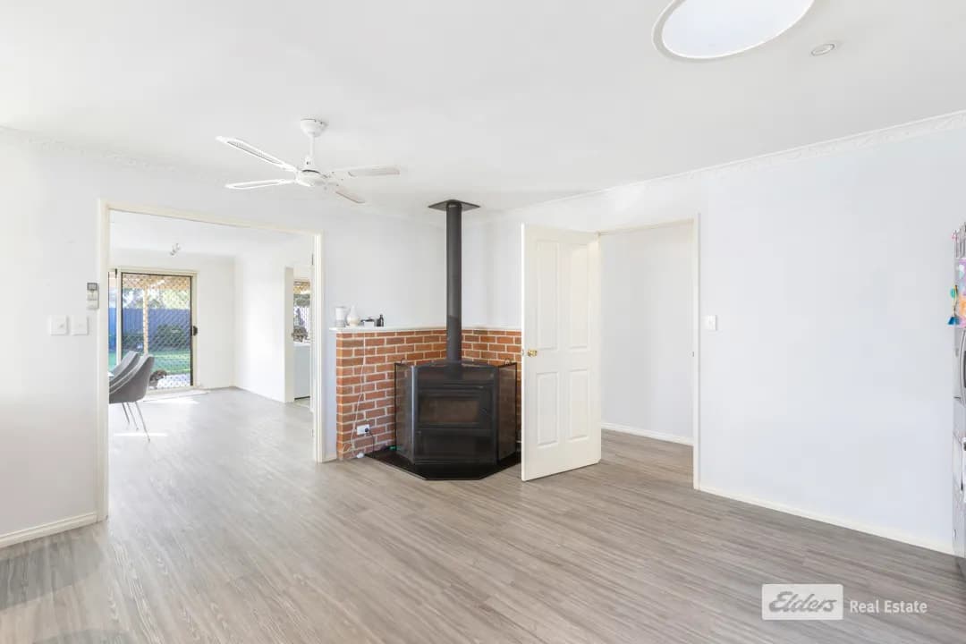 11 Harbour View Parade, Warrenup, WA, 6330, Warrenup - Thumbnail 8