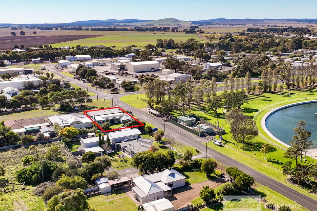 1 Rendelsham Road, Millicent, SA, 5280, Millicent - Thumbnail 5