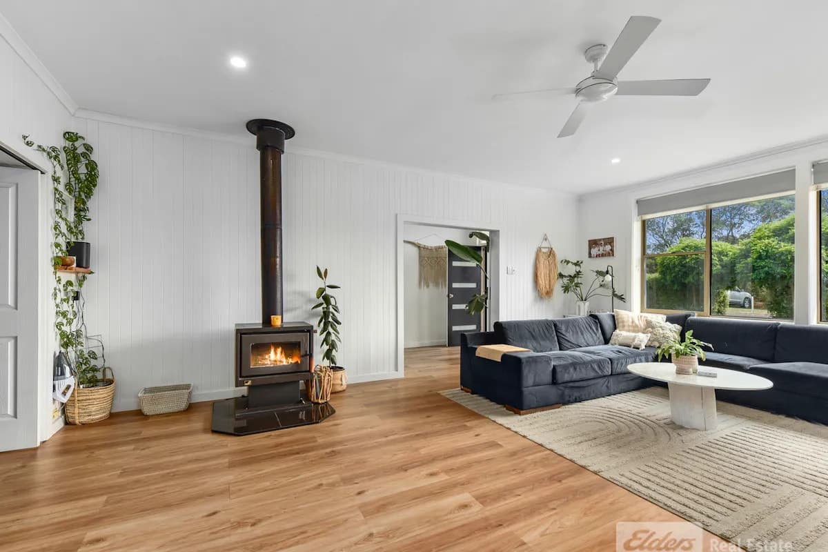 1 Rendelsham Road, Millicent, SA, 5280, Millicent - Thumbnail 7