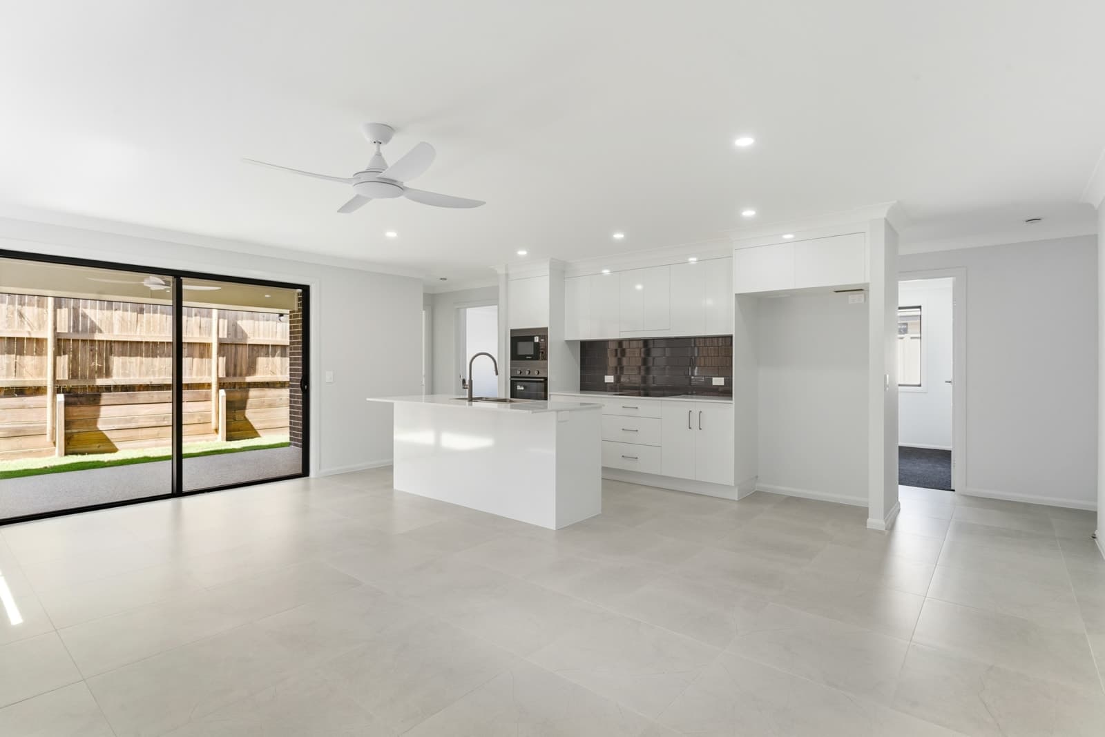 36 Keppel Avenue, NORMAN GARDENS, Norman Gardens - Thumbnail 4