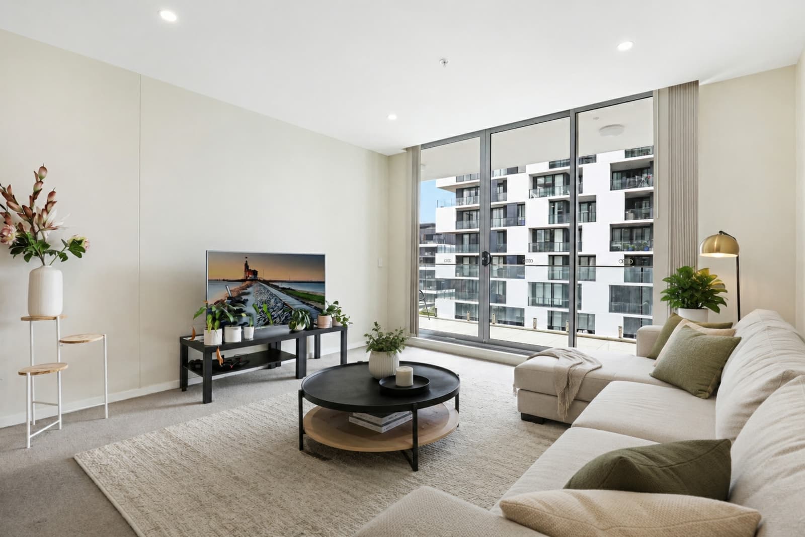 602/51 Crown St, WOLLONGONG, Wollongong - Image 1