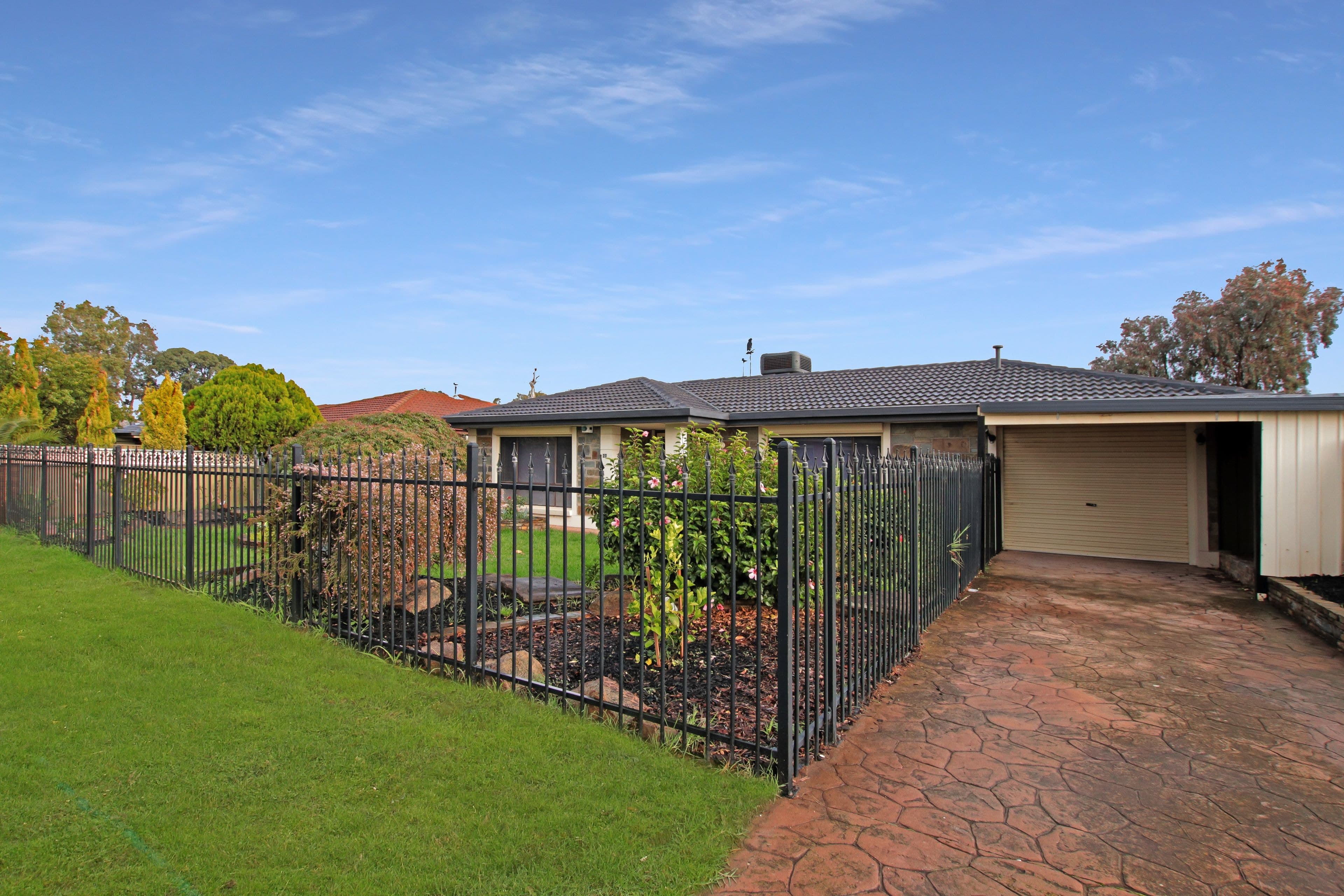 27 Nicholls Crescent, Burton SA 5110, Burton - Image 1