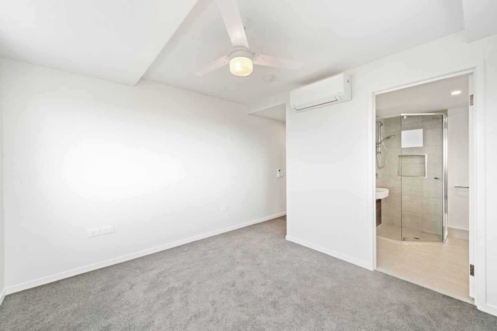 19/27 Verney Street, KINGS BEACH, Kings Beach - Thumbnail 6