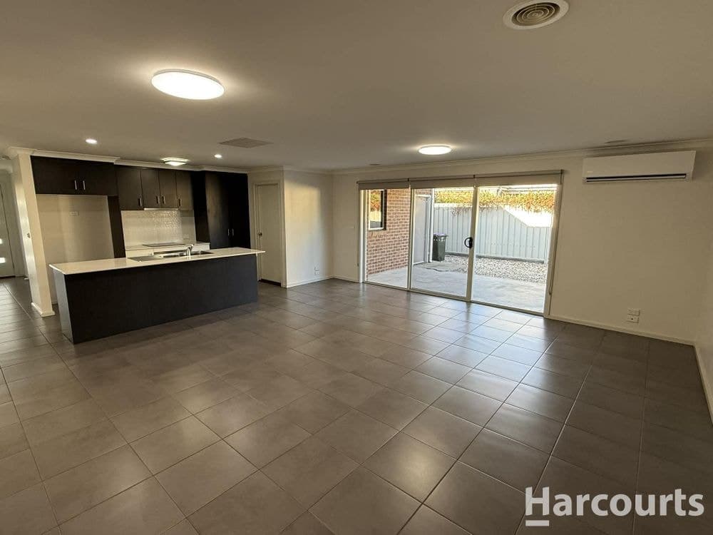 13 Churchill Road, HORSHAM, VIC 3400, Horsham - Thumbnail 4