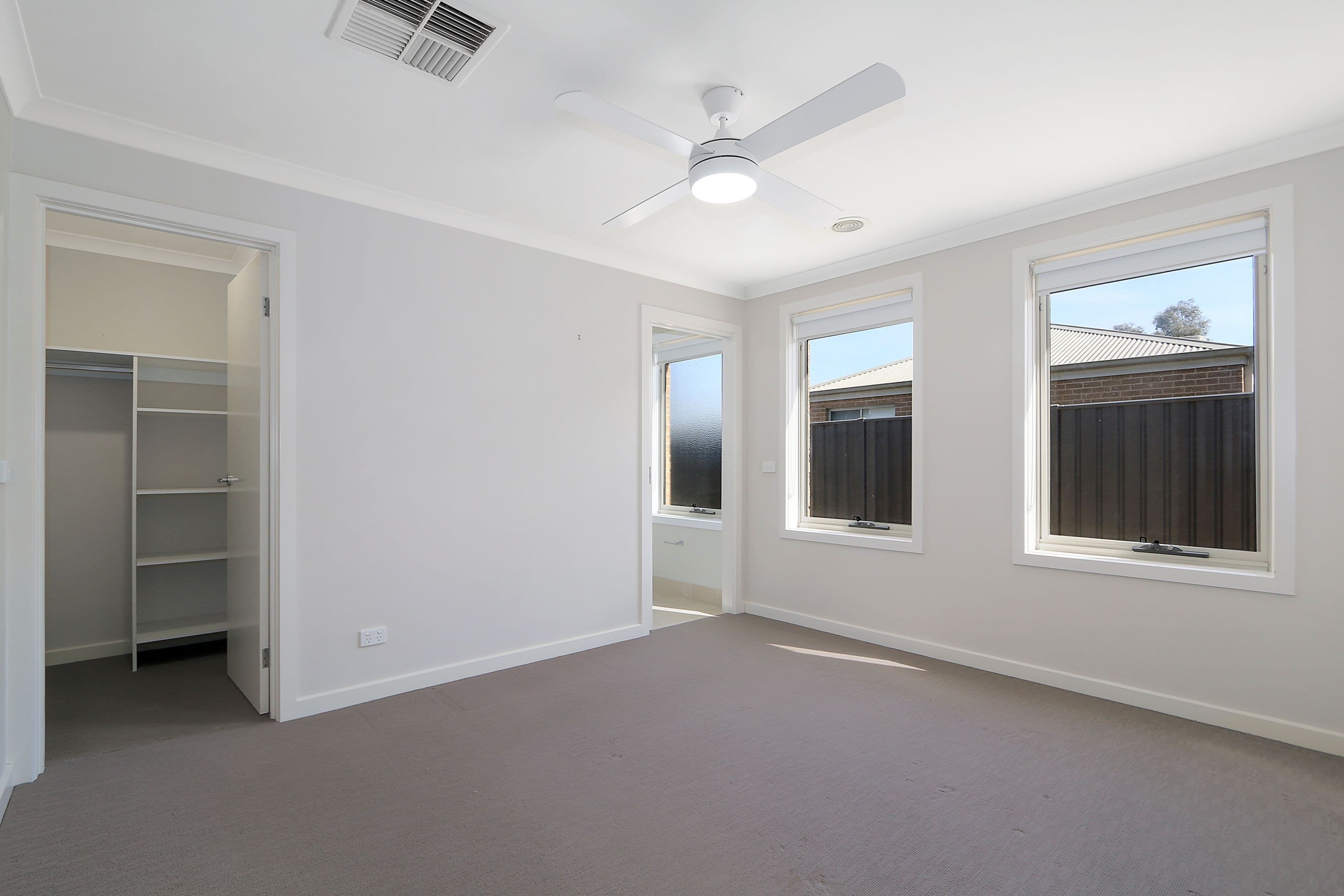 2/46 Hotham Crescent, Thurgoona NSW 2640, Thurgoona - Thumbnail 4