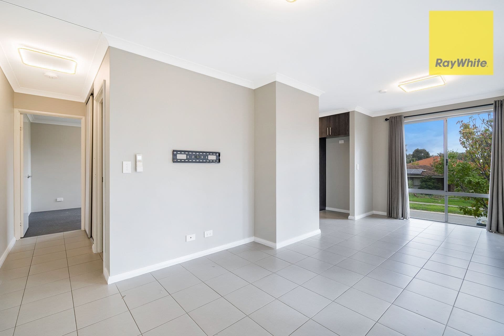 3/50 Bishop Road, Middle Swan WA 6056, Middle Swan - Thumbnail 2