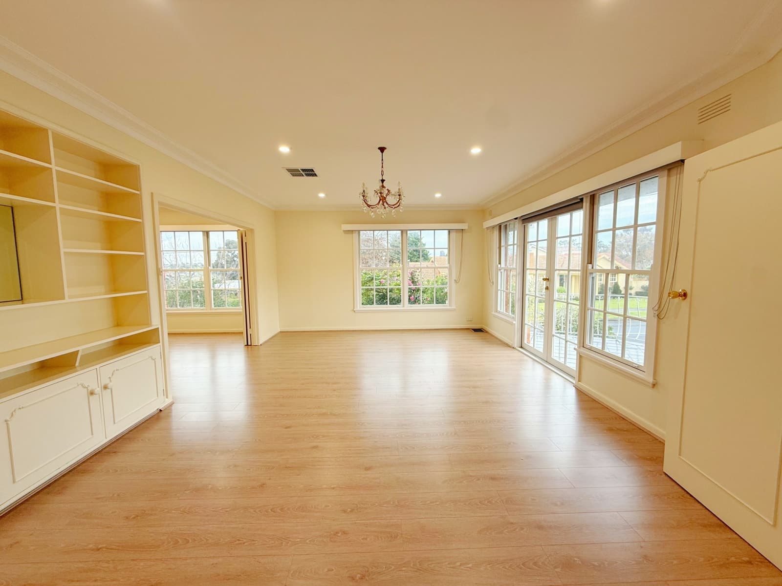14 Boyd Street, DONCASTER, Doncaster - Thumbnail 2