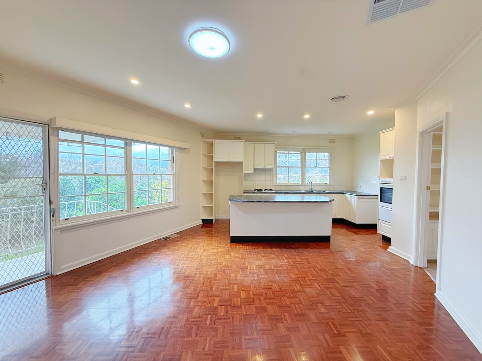 14 Boyd Street, DONCASTER, Doncaster - Thumbnail 6