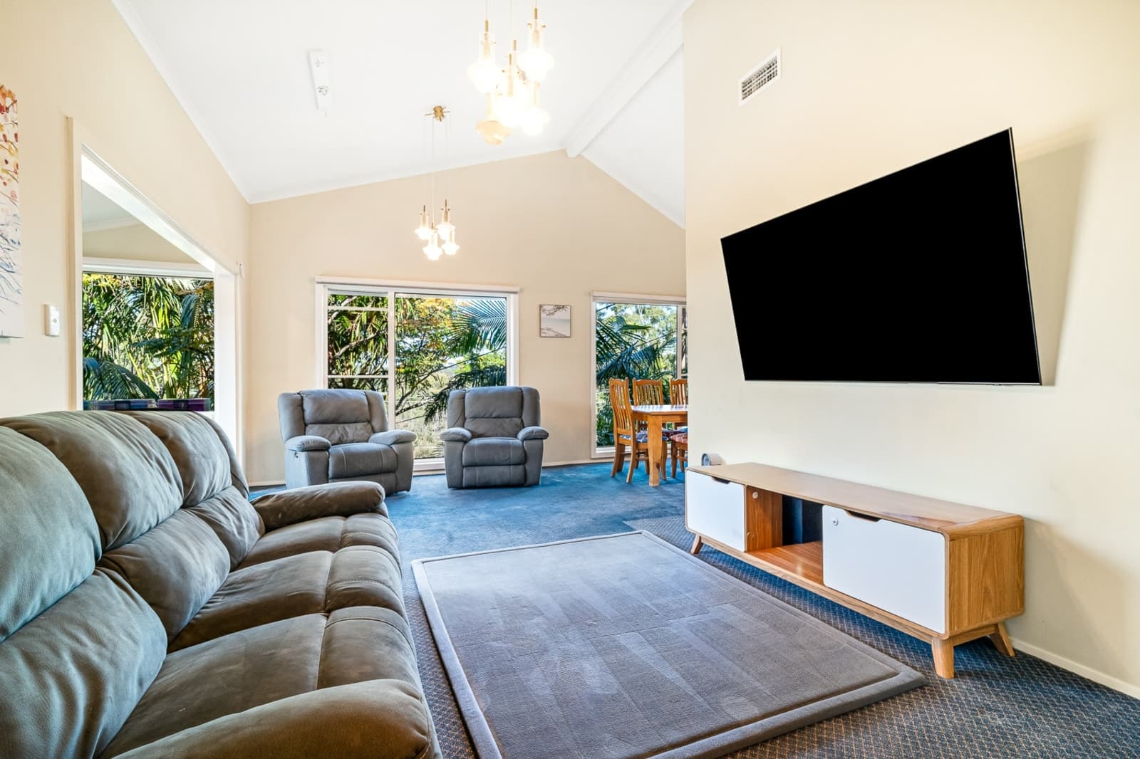 61 Warilda Avenue, ENGADINE, Engadine - Thumbnail 3