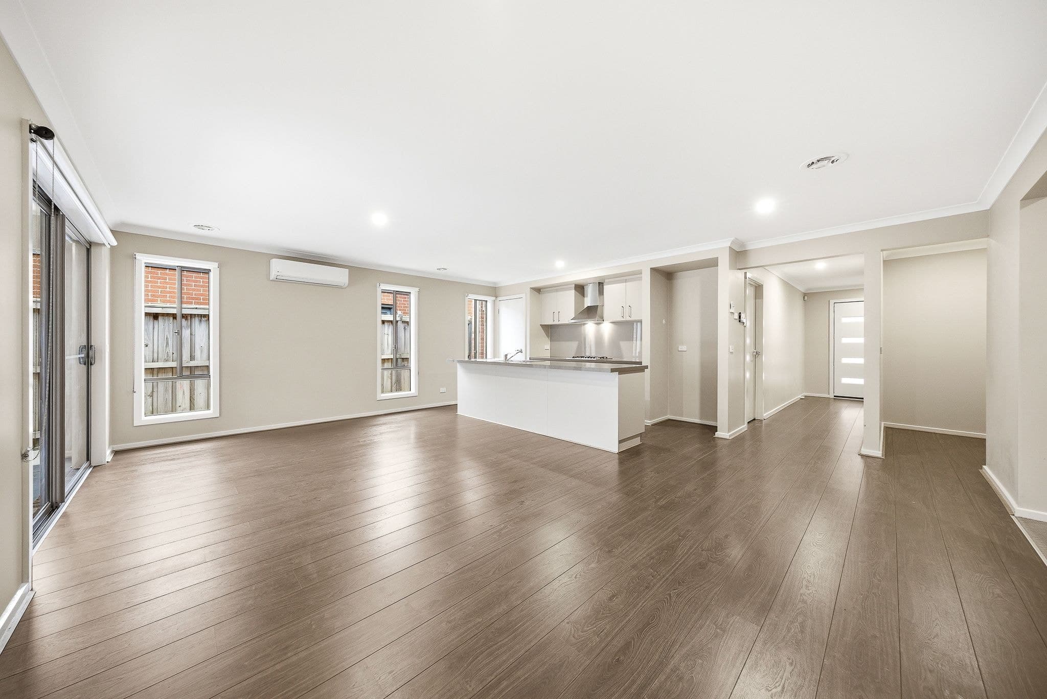 47 Elmsford Crescent, Cranbourne West VIC 3977, Cranbourne West - Thumbnail 3