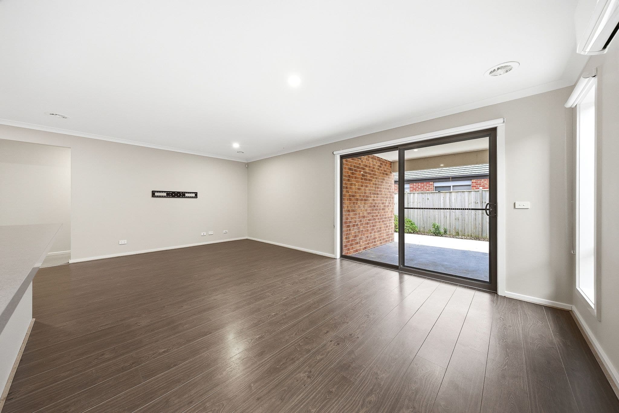 47 Elmsford Crescent, Cranbourne West VIC 3977, Cranbourne West - Thumbnail 4
