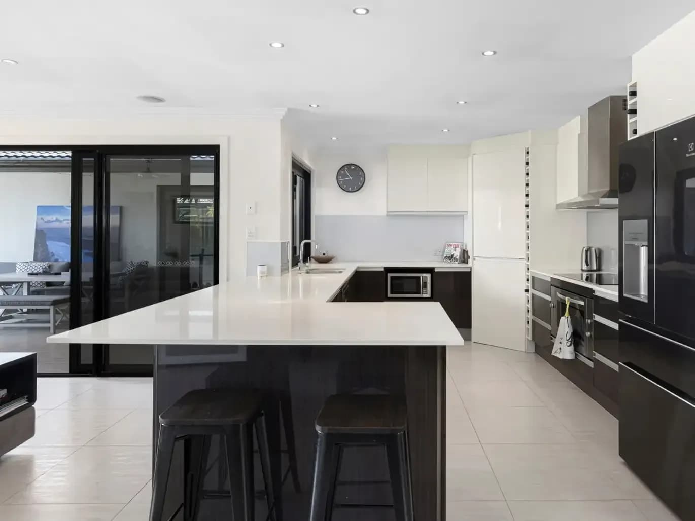 93 Cypress Drive, Broadbeach Waters QLD 4218, Broadbeach Waters - Thumbnail 4
